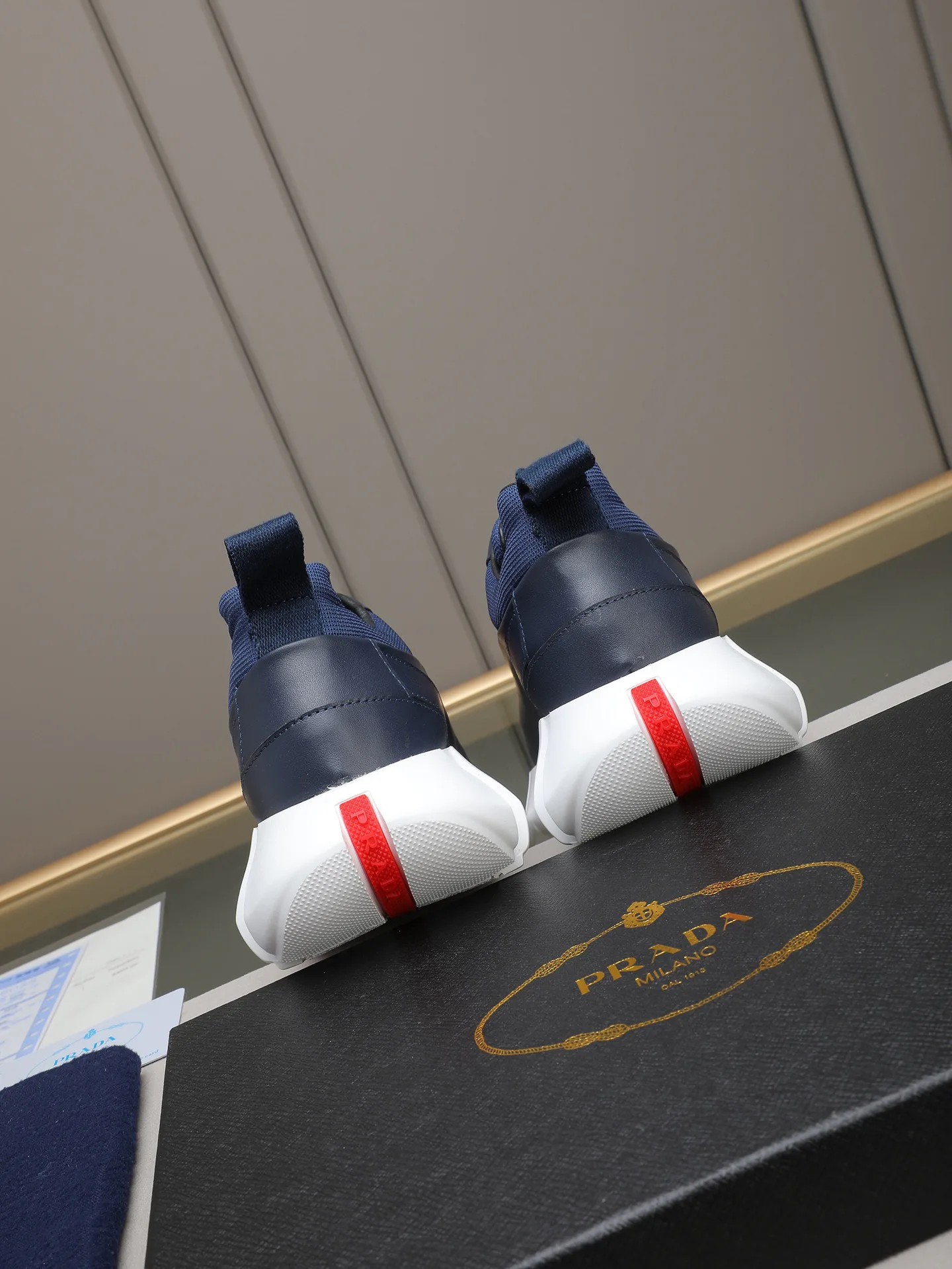 Кроссовки Мужские Prada 11490470