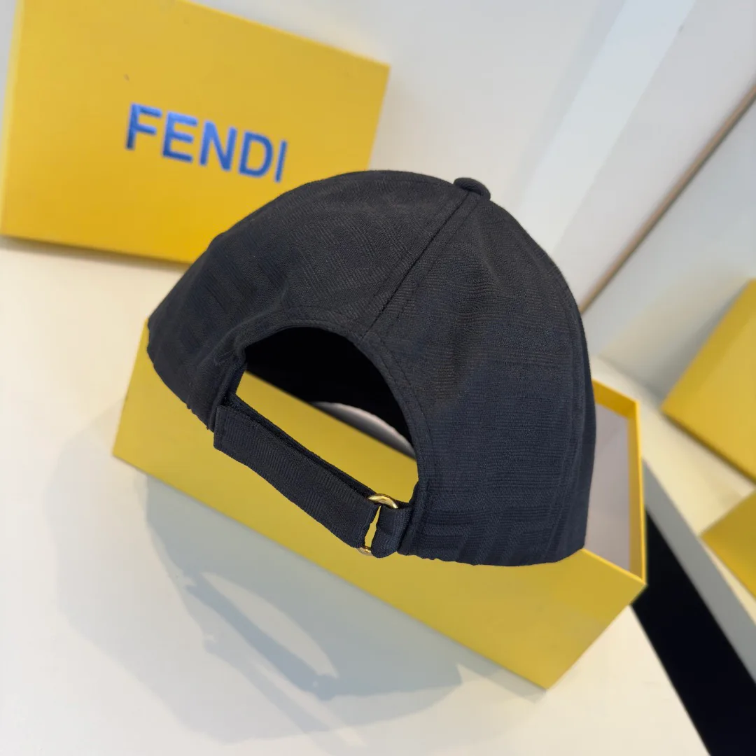 Головные Уборы Fendi 11416630