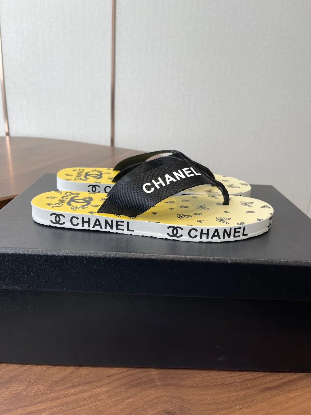 Шлепанцы Женские Chanel 11350603