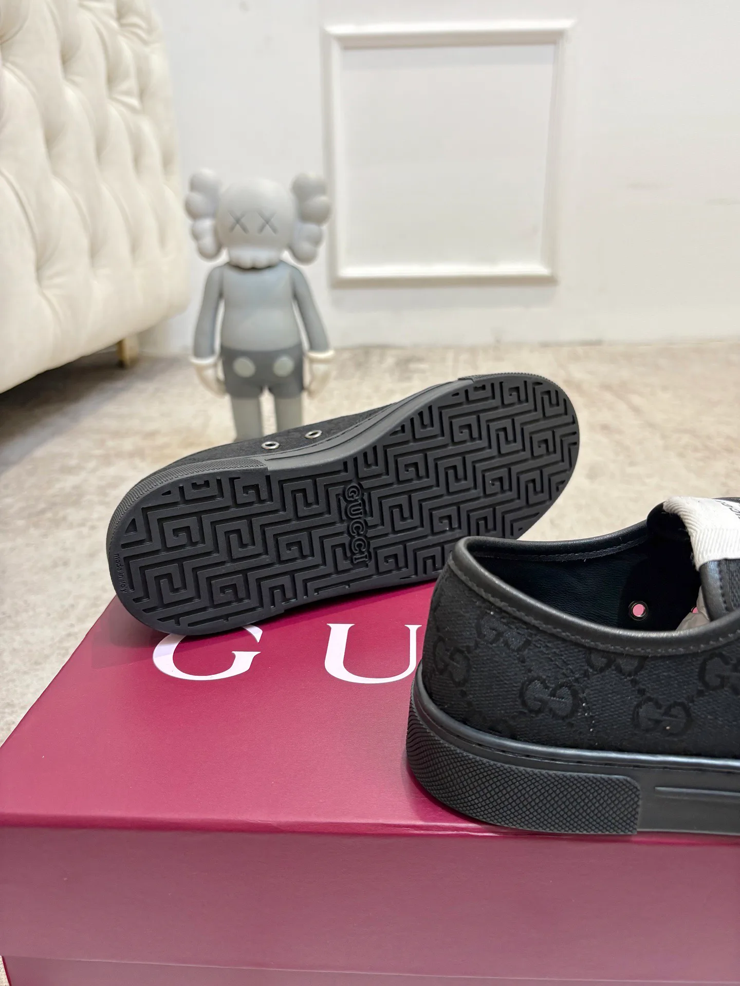 Кроссовки Женские Gucci 18901596