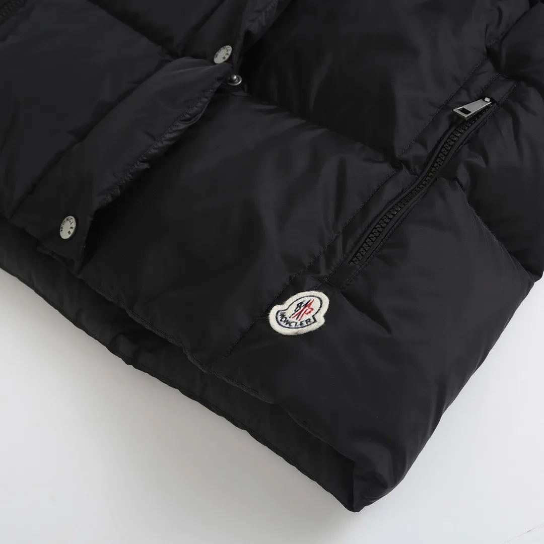 Жилеты Женские Moncler 18347402