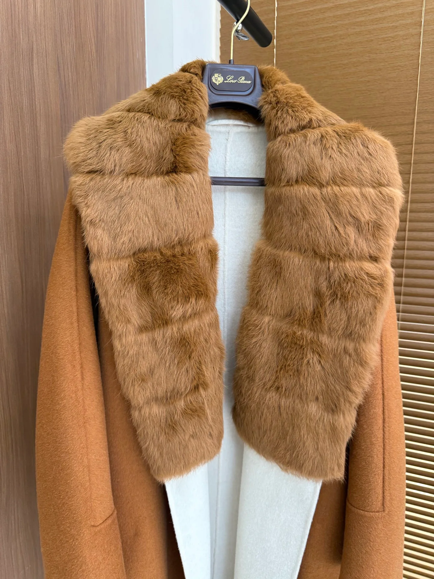 Пальто Женские Loro Piana 5602655