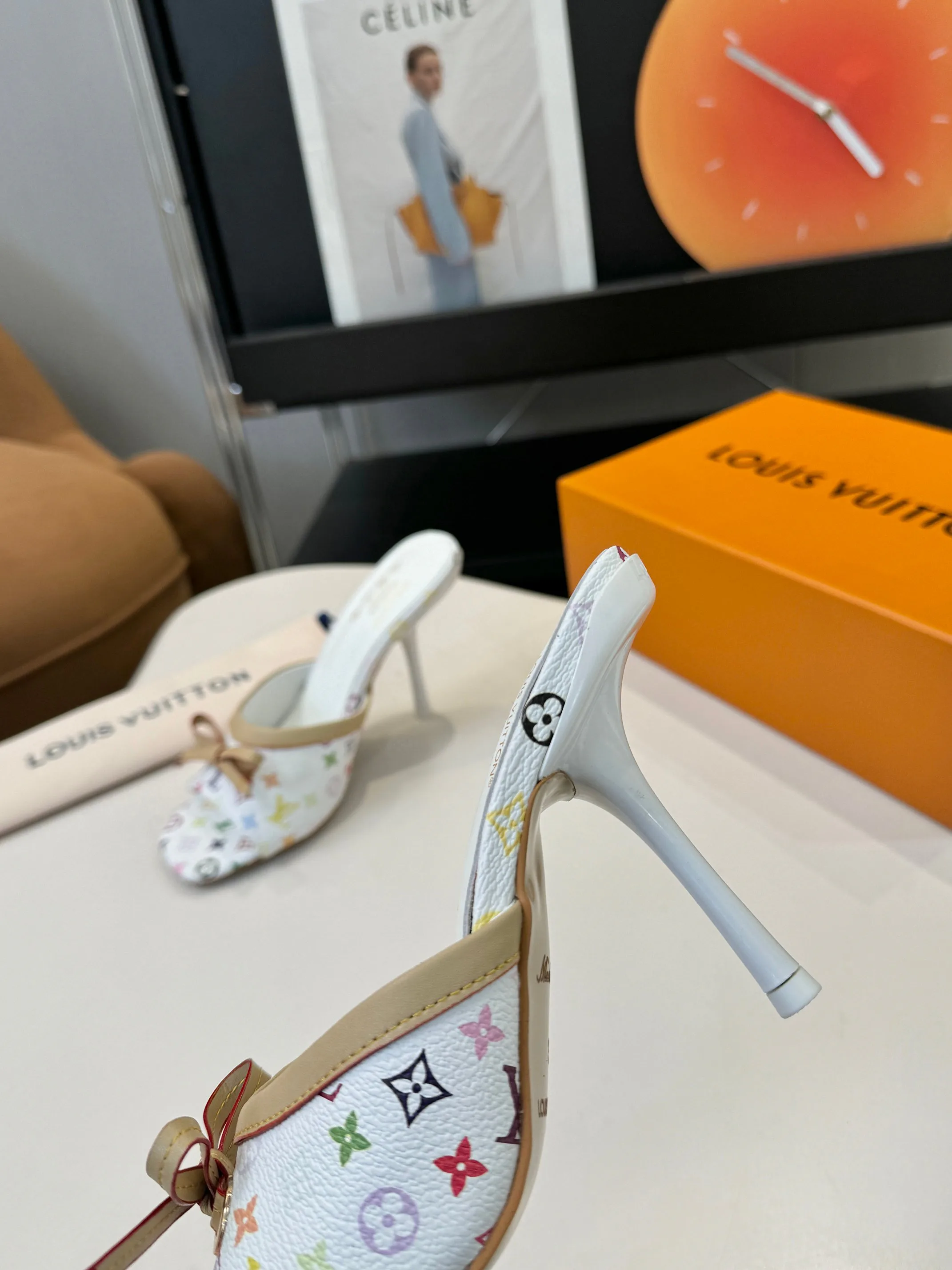 Босоножки Женские Louis Vuitton 11190676