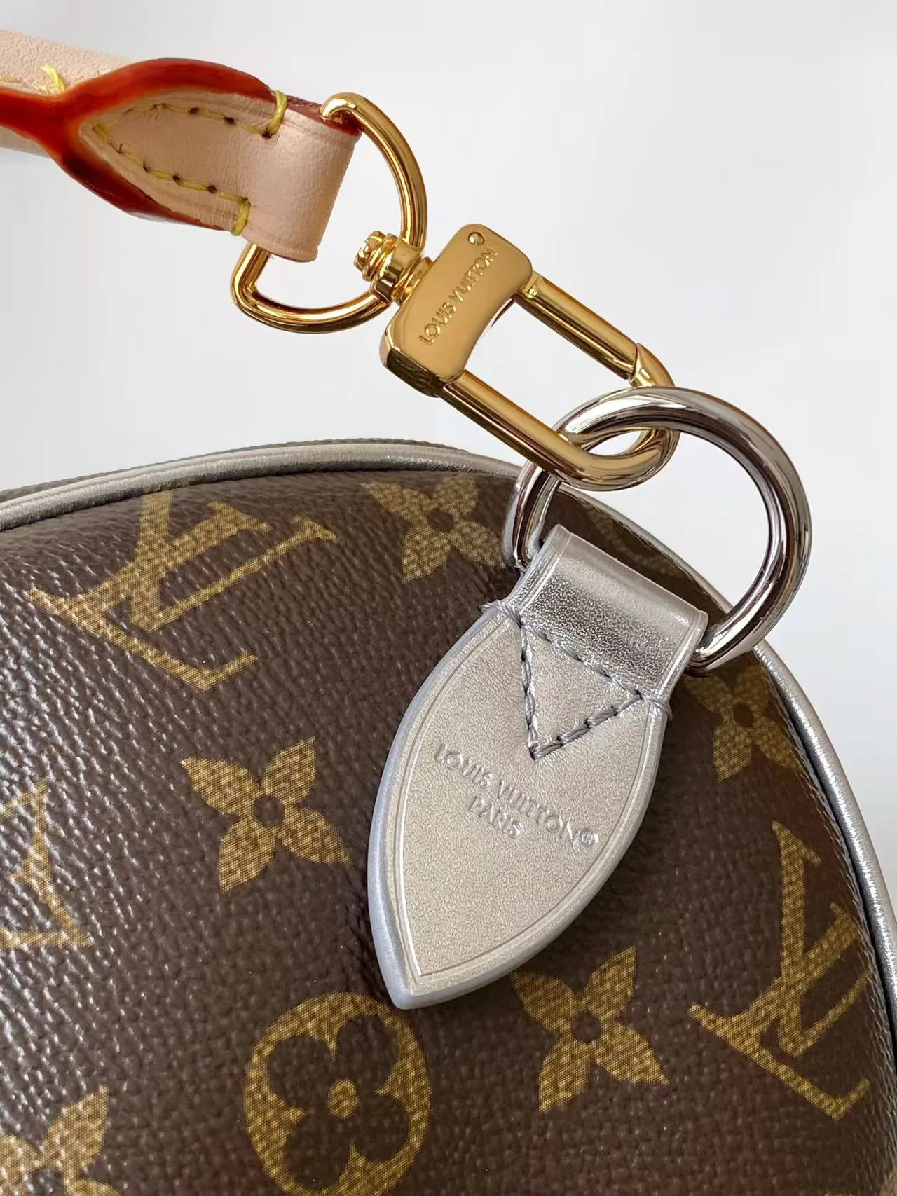 Классические Сумки Женские Louis Vuitton 13435270