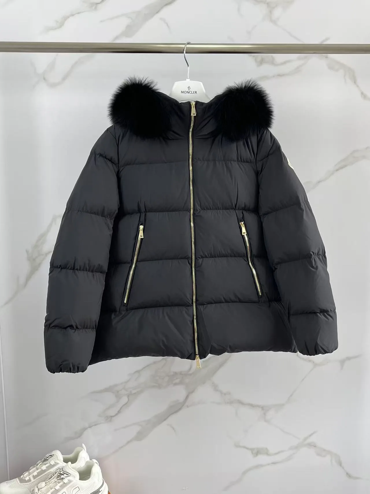 Куртки И Пуховики Женские Moncler 19735442