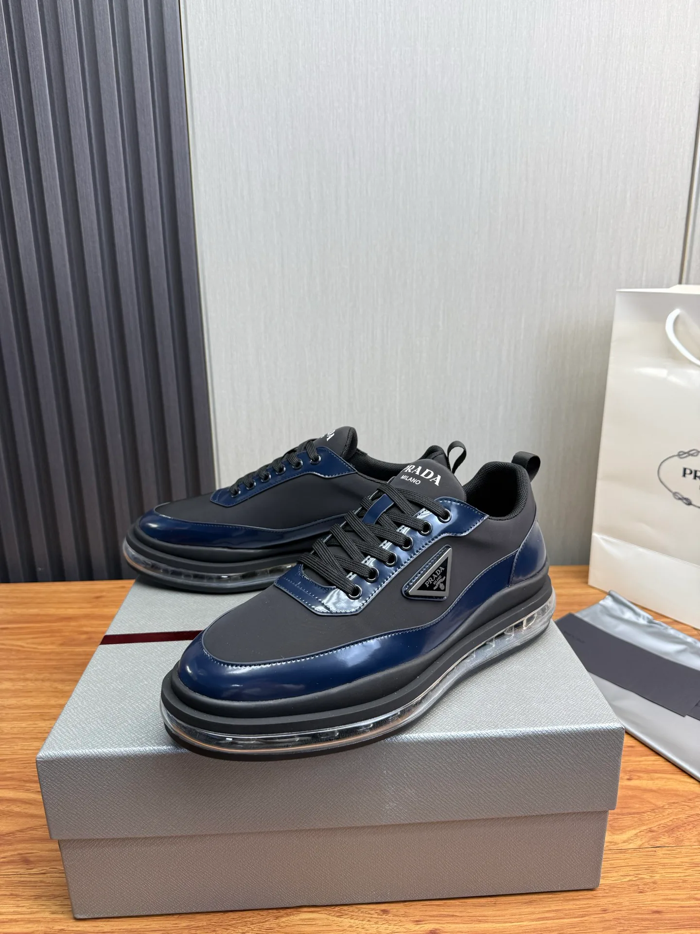 Кроссовки Мужские Prada 13537315