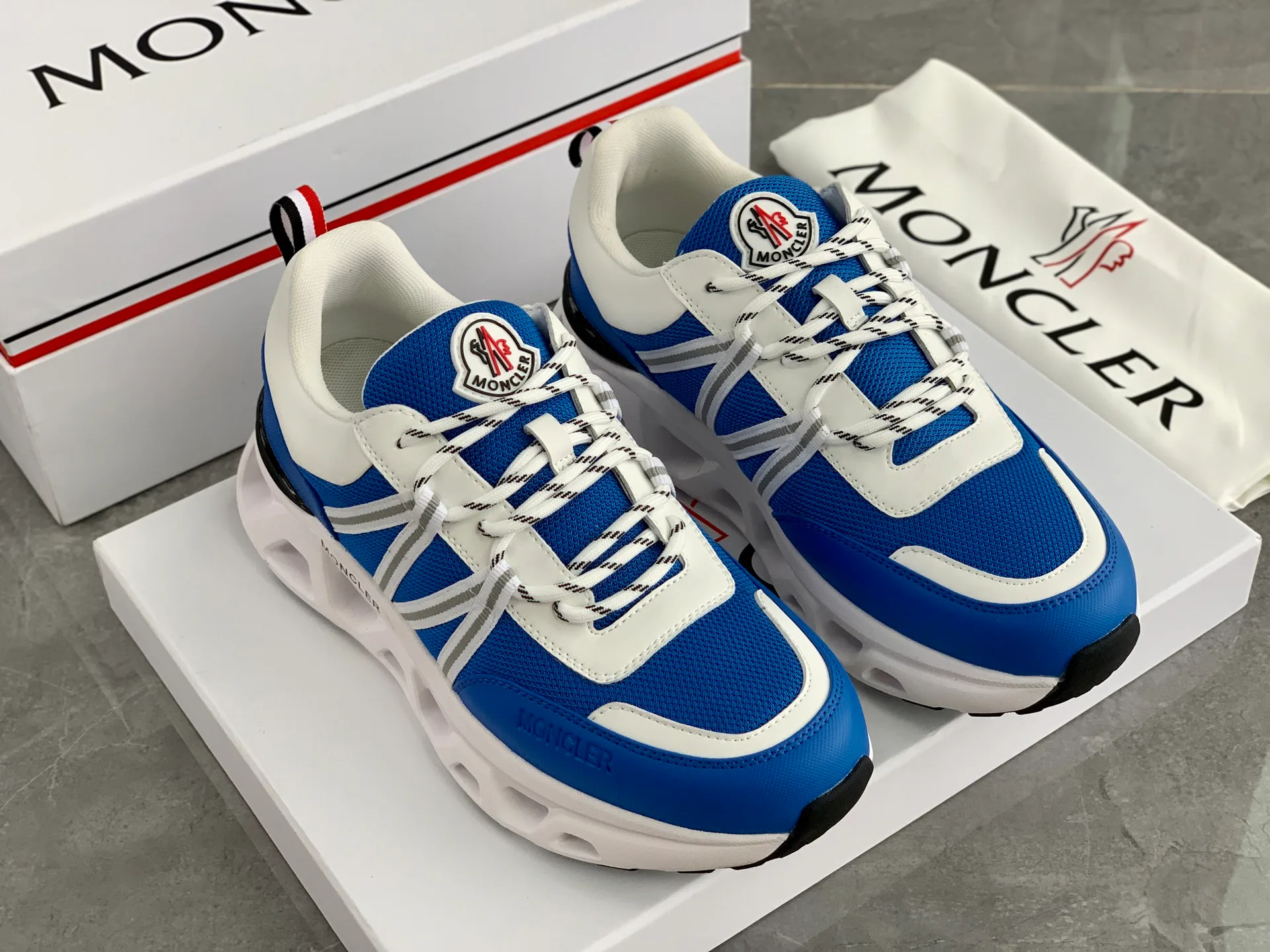 Кроссовки Женские Moncler 228627