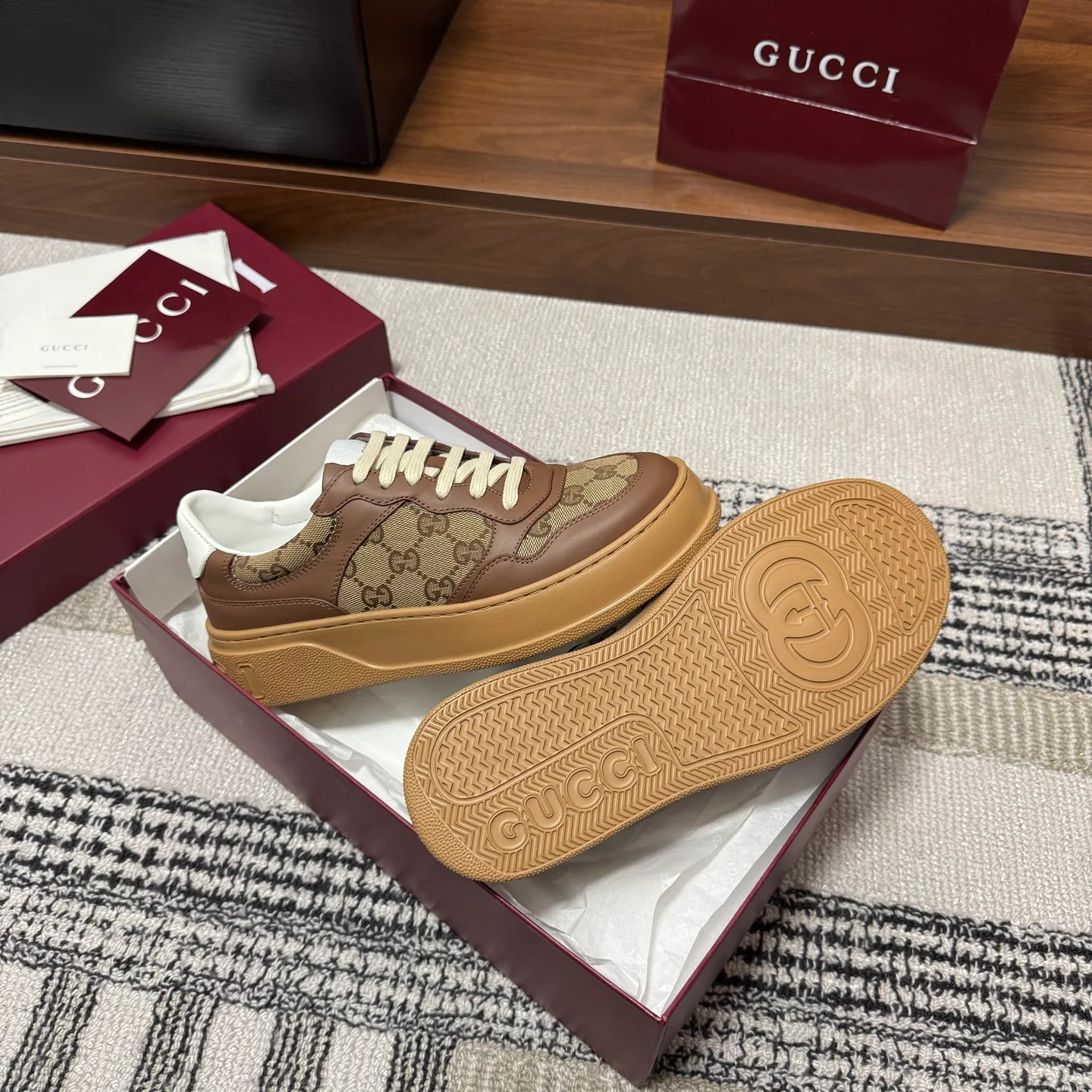 Кроссовки Женские Gucci 1225472