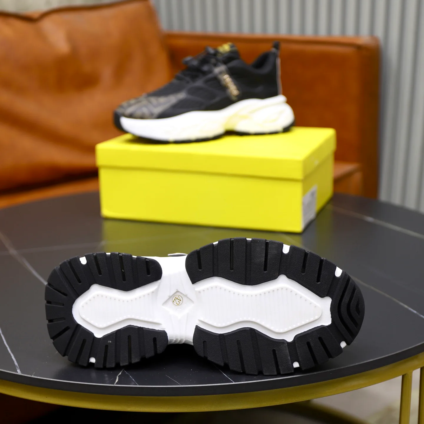 Кроссовки Мужские Fendi 183914