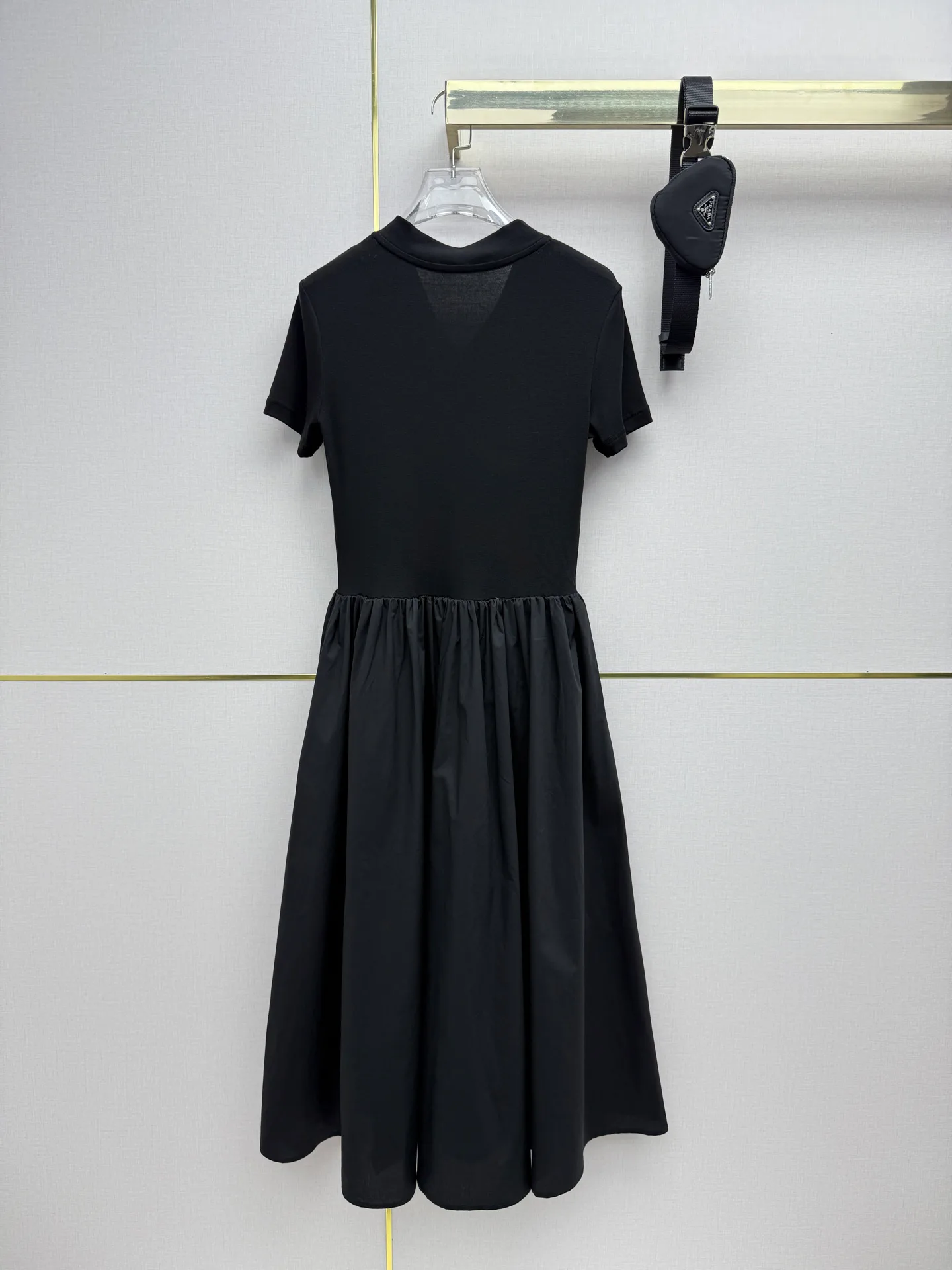 Платья Женские Prada 12533626