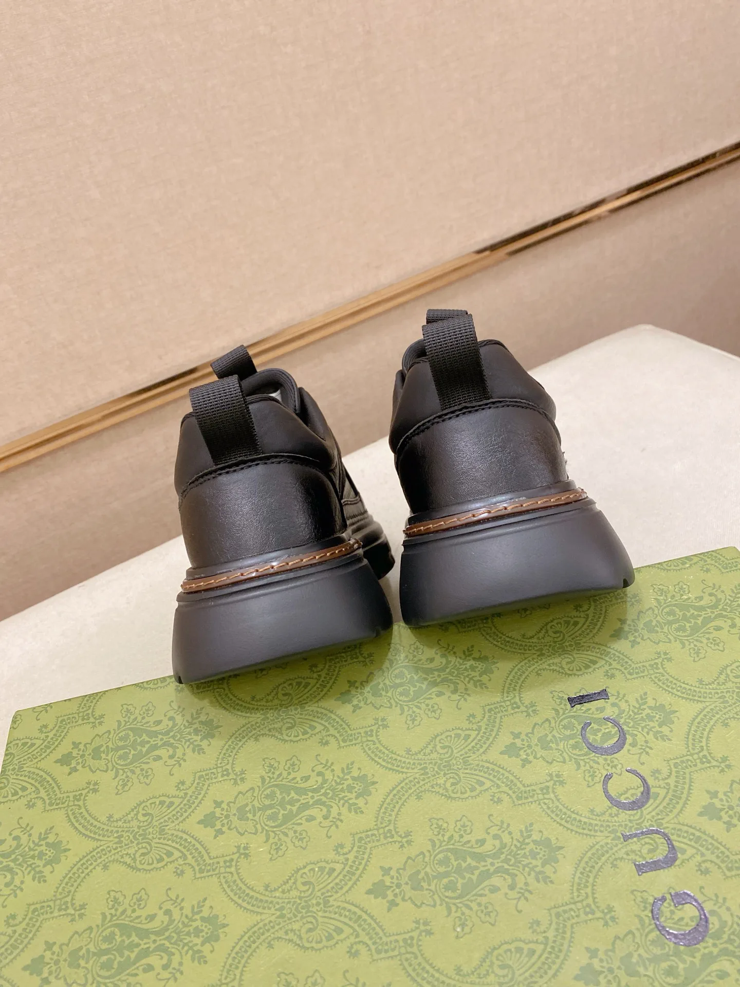 Кроссовки Мужские Gucci 211529