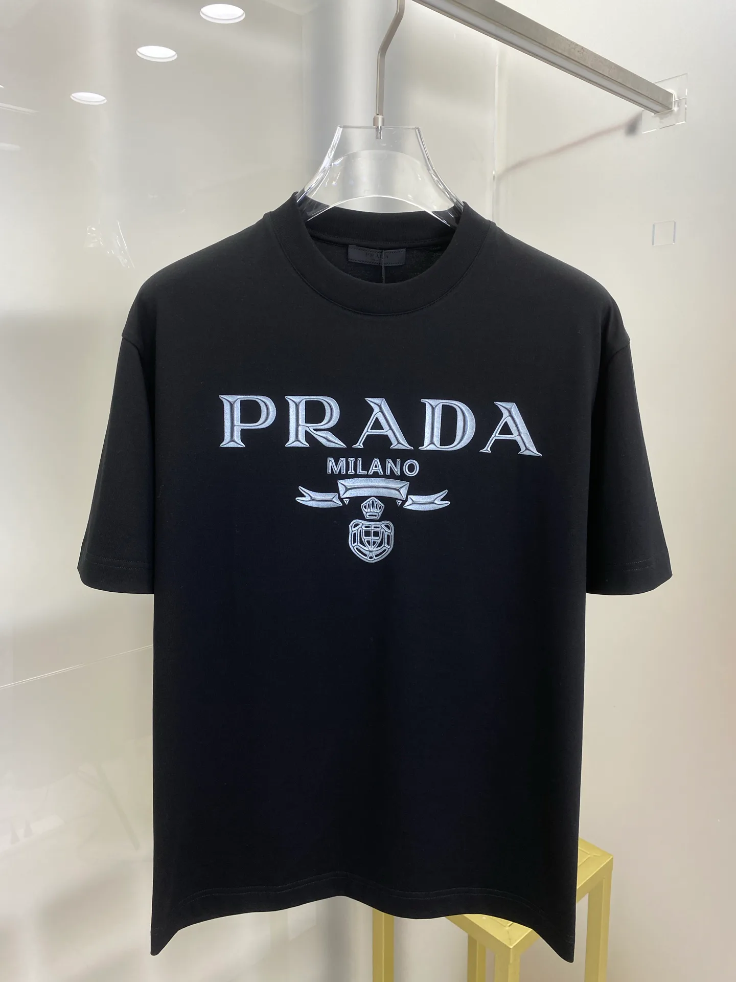 Футболки Женские Prada 1749717