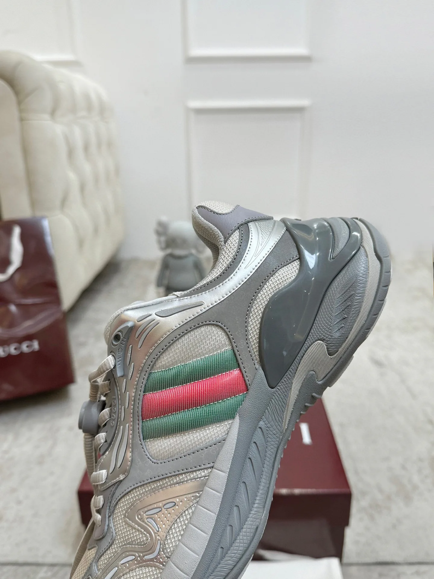 Кроссовки Женские Gucci 11918092