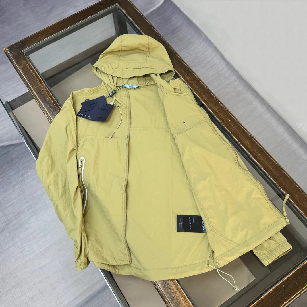 Куртки И Пуховики Мужские Prada 17286067