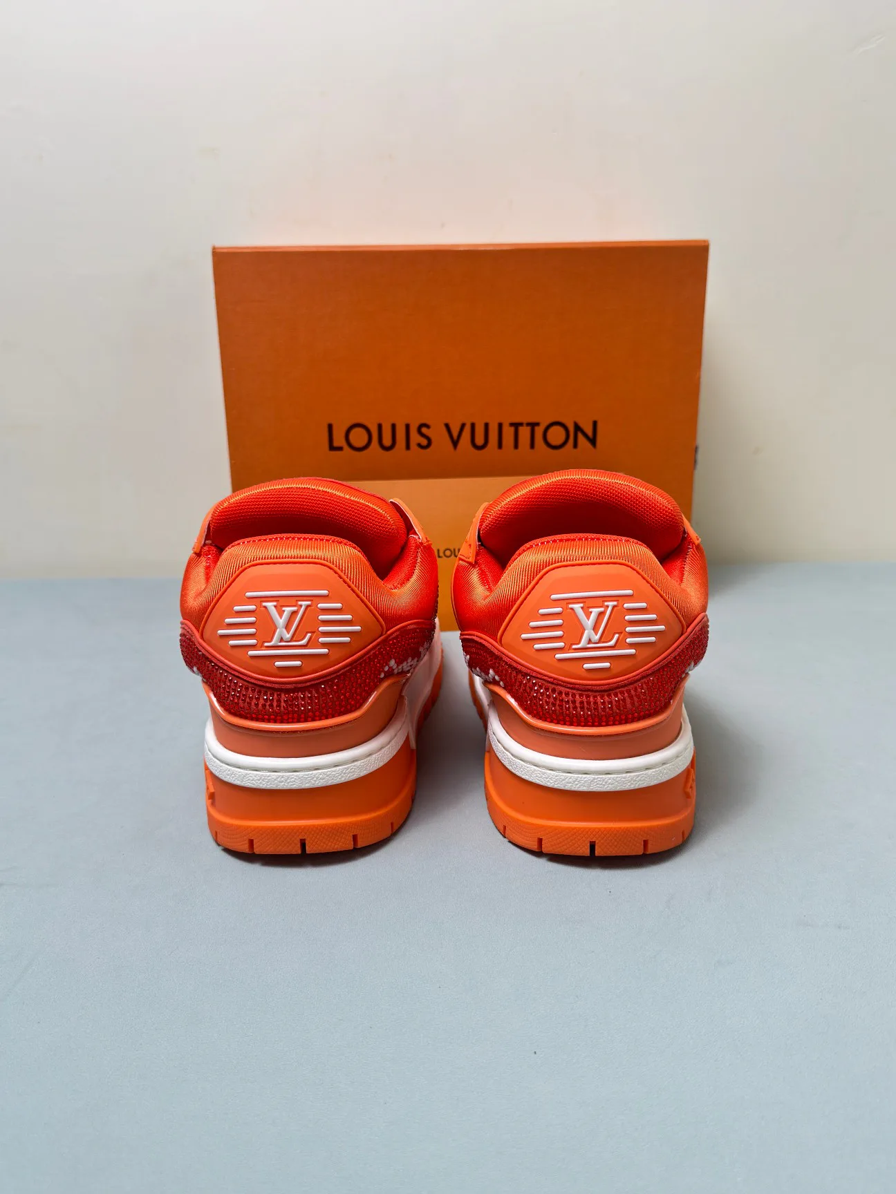 Кроссовки Женские Louis Vuitton 11073651