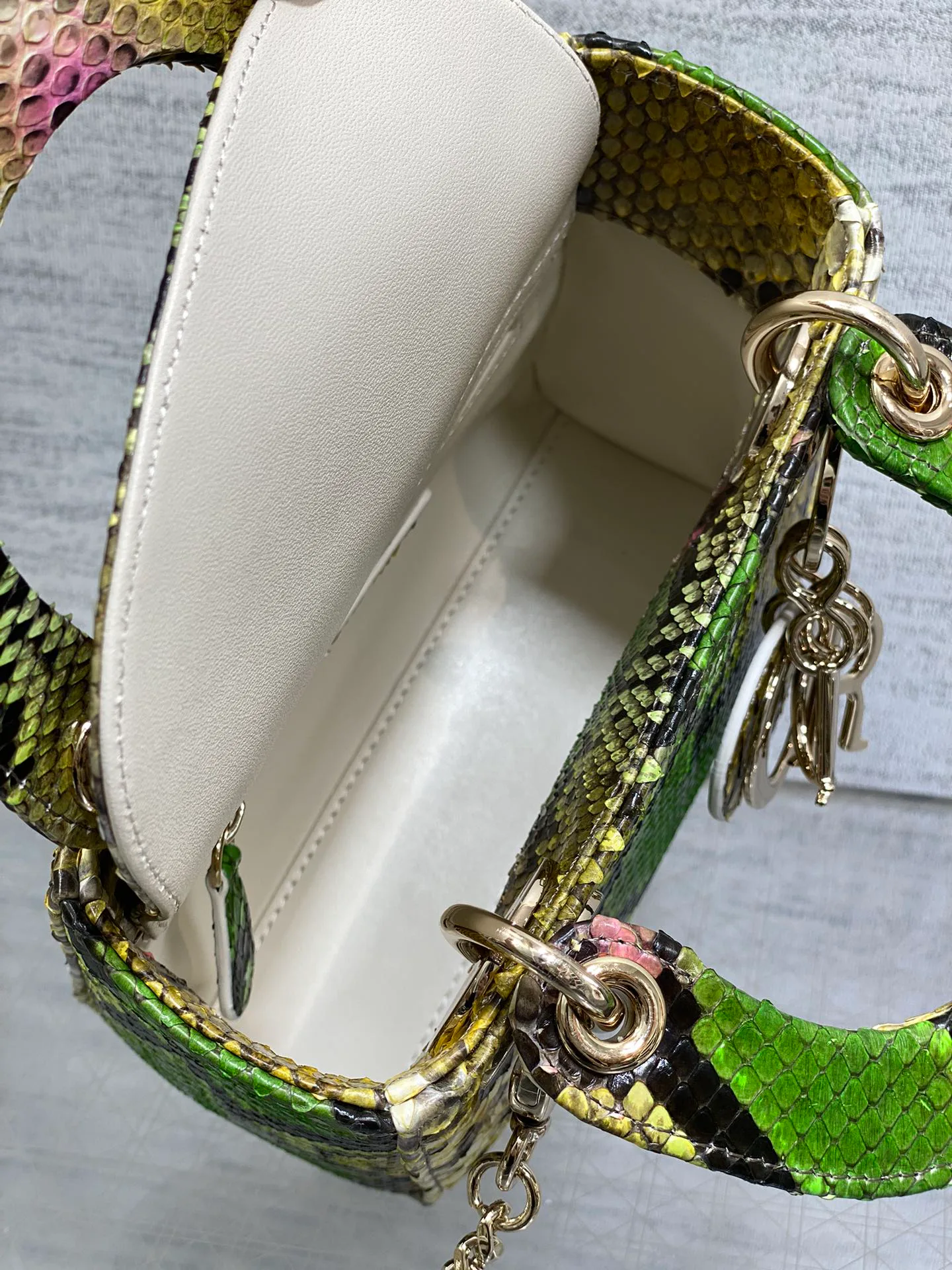 Классические Сумки Женские Christian Dior 11581744