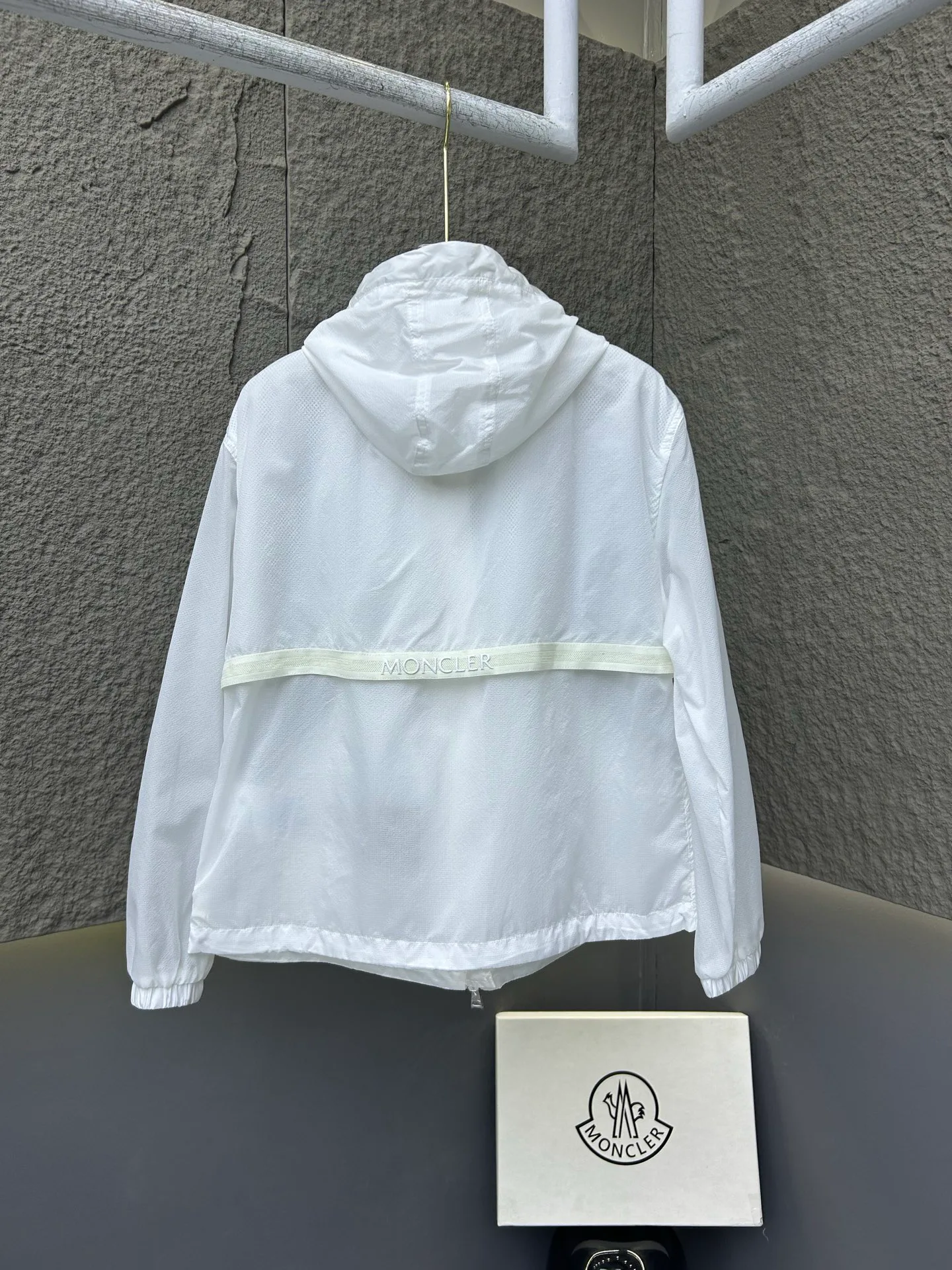 Куртки И Пуховики Женские Moncler 12778545