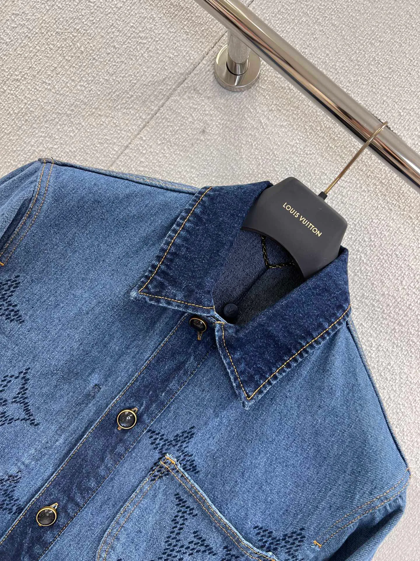 Куртки И Пуховики Женские Louis Vuitton 506482