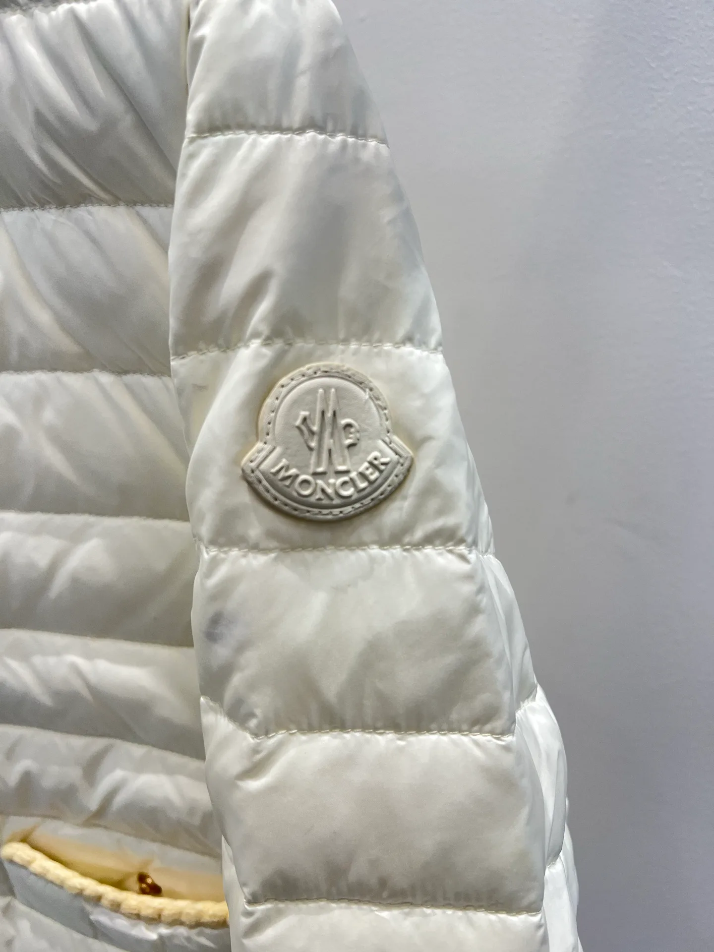 Куртки И Пуховики Женские Moncler 17959344