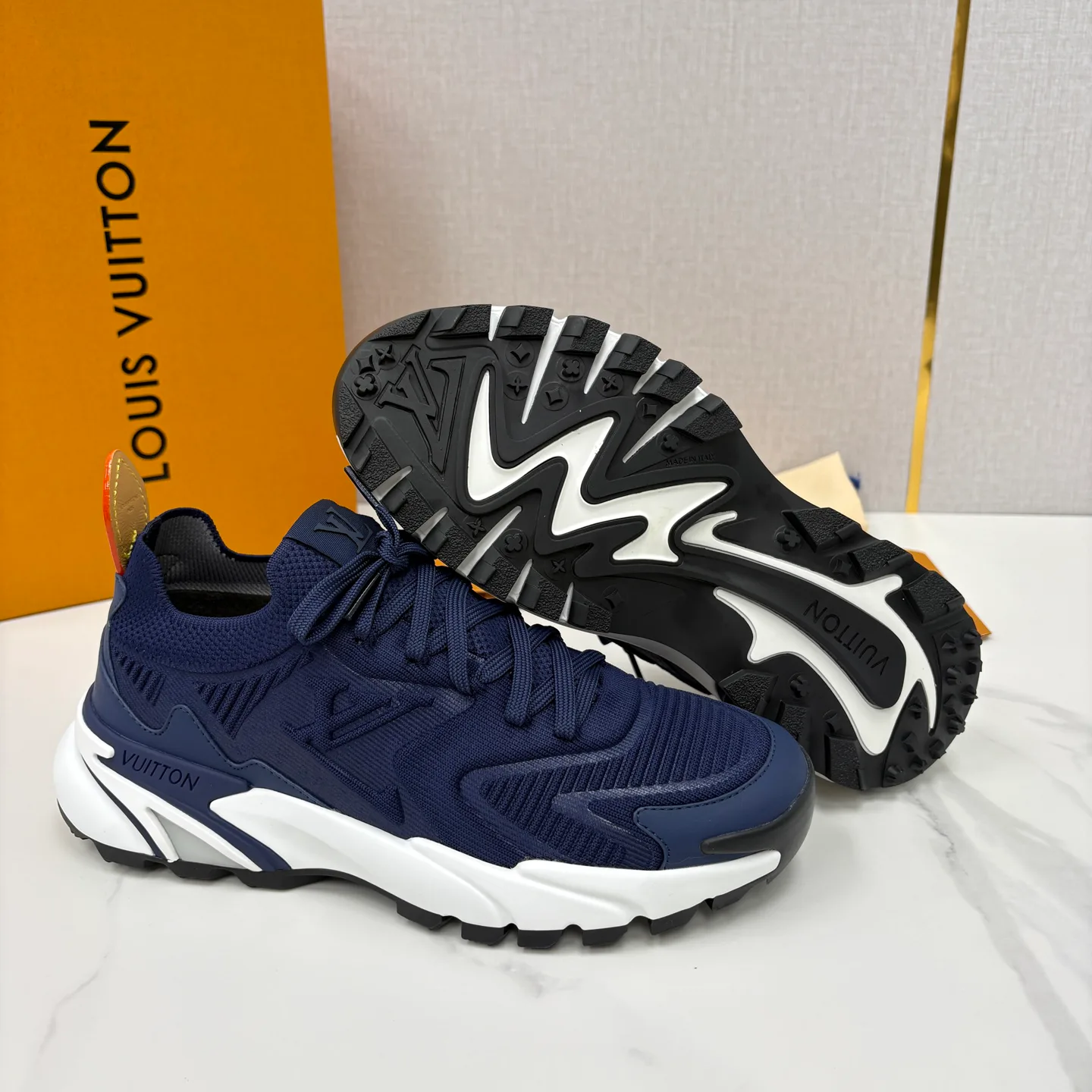 Кроссовки Мужские Louis Vuitton 13140753