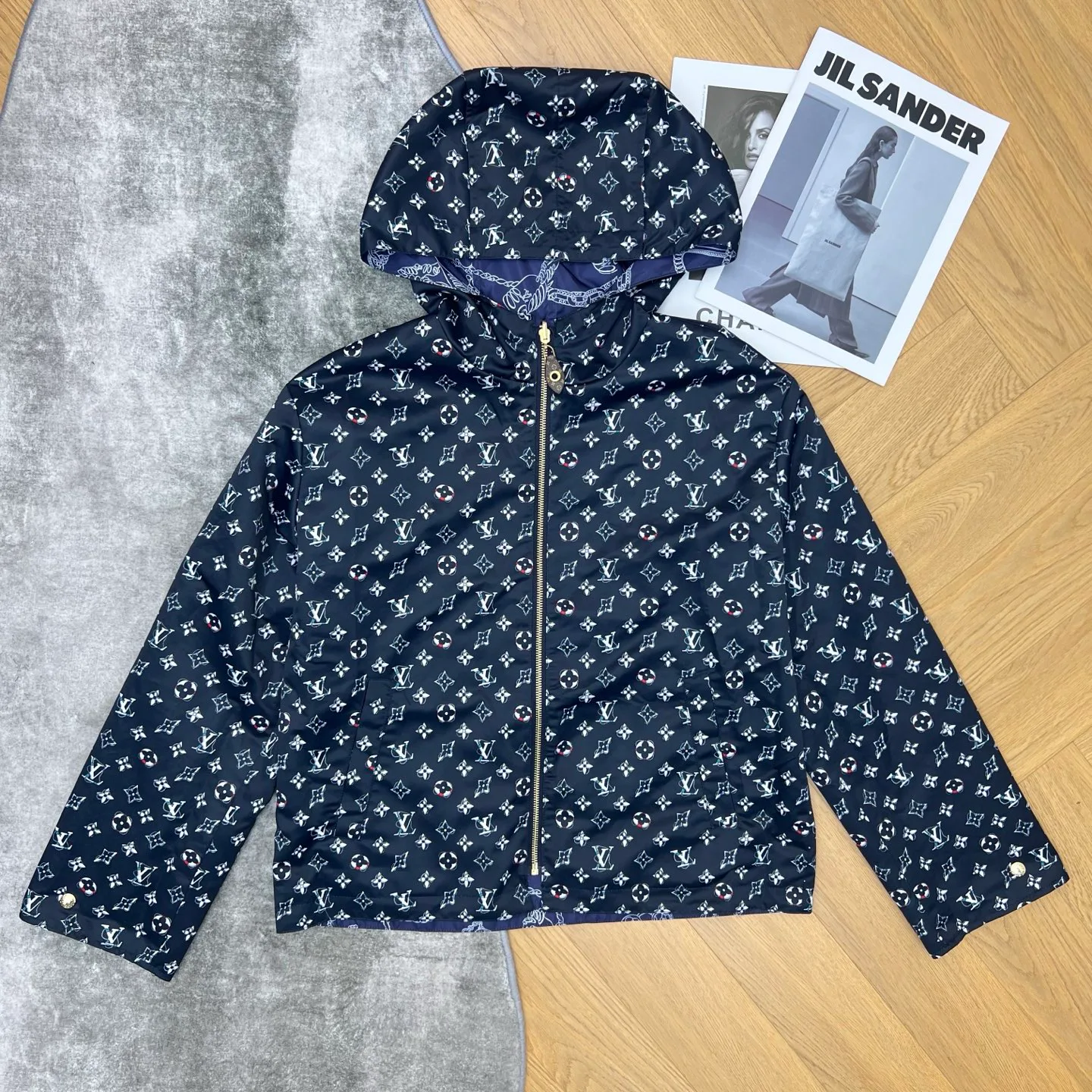 Куртки И Пуховики Женские Louis Vuitton 12592766