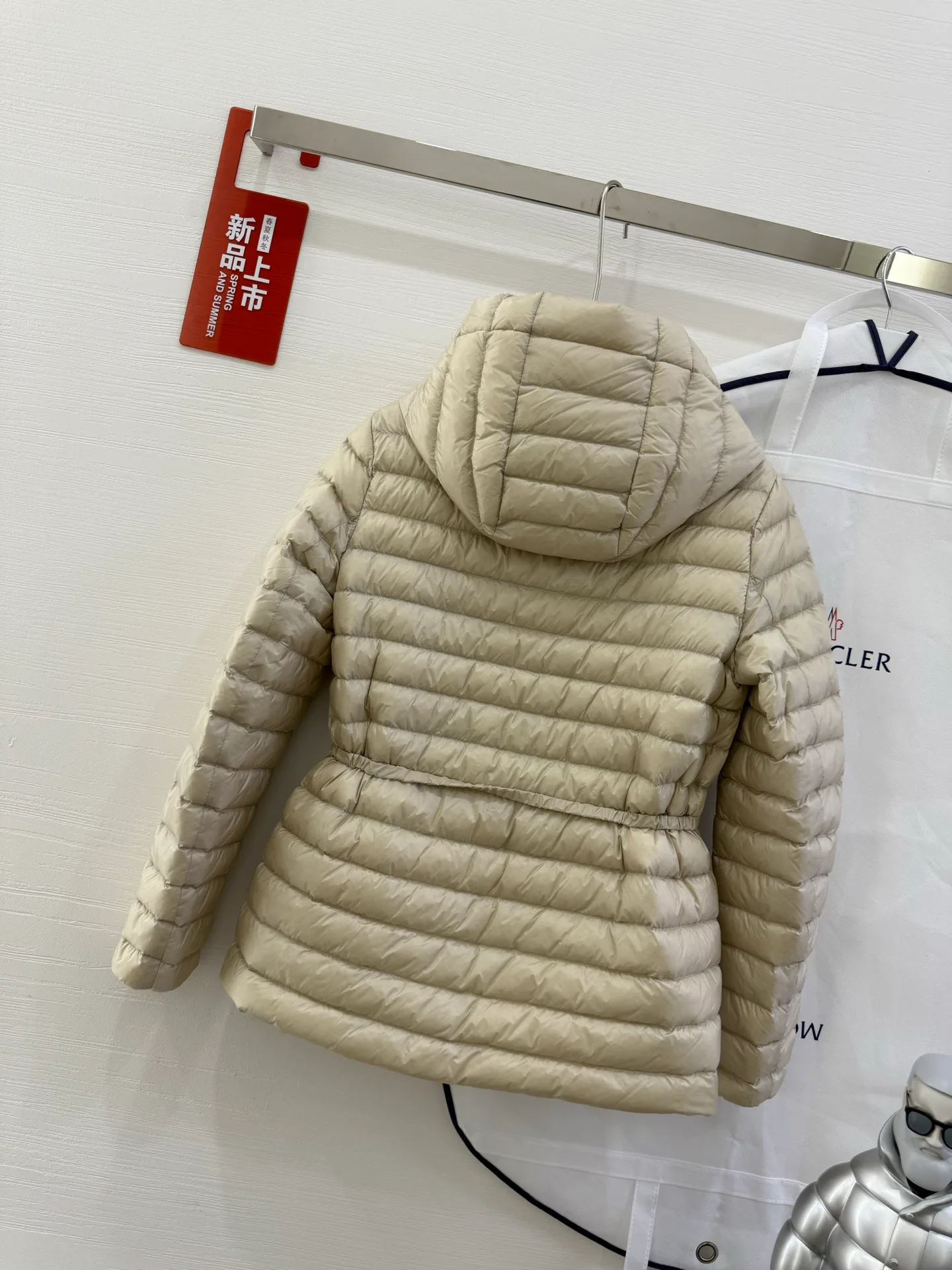 Куртки И Пуховики Женские Moncler 18712230