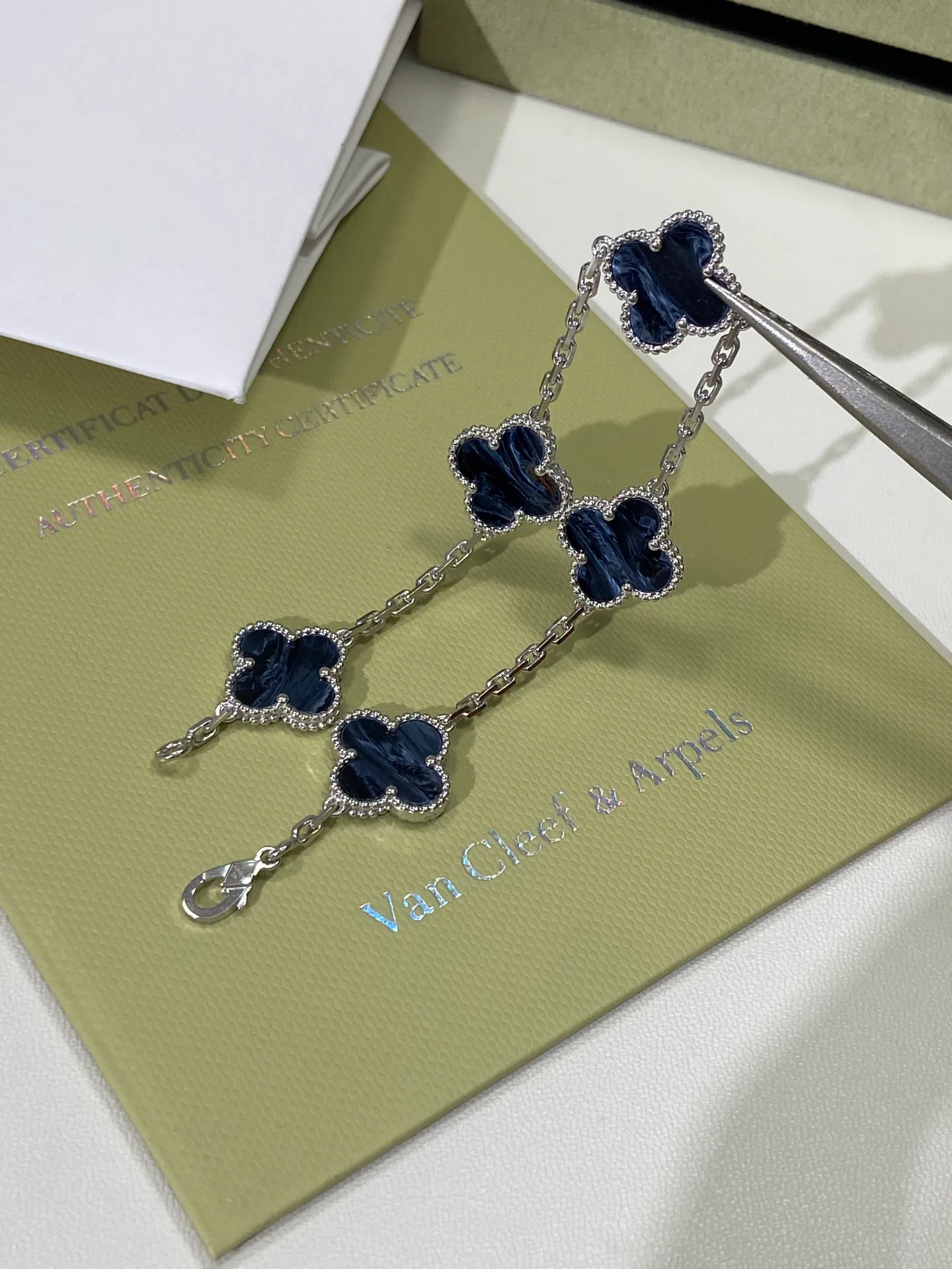 Бижутерия Van Cleef & Arpels 86046