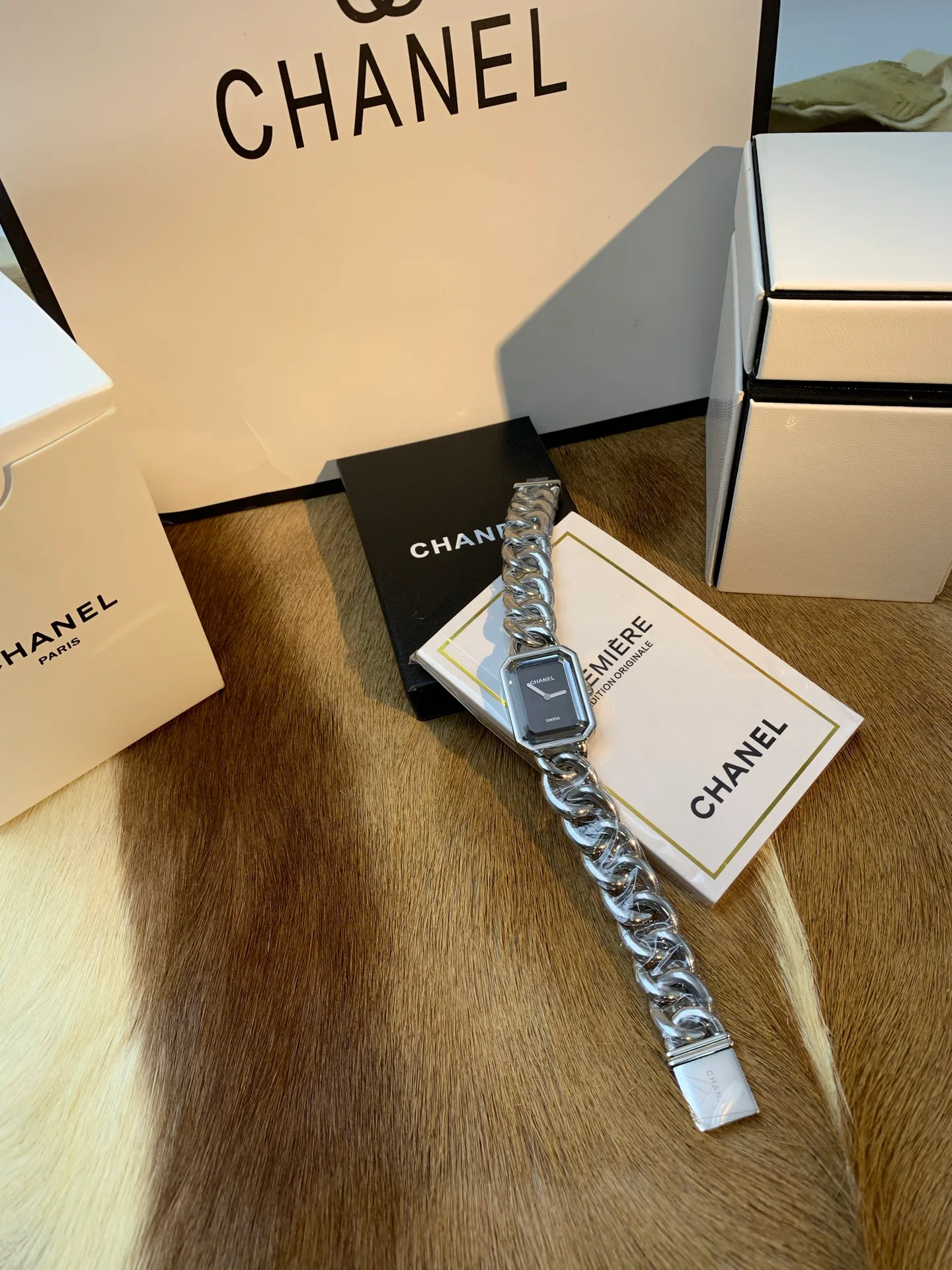 Часы Женские Chanel 11637397