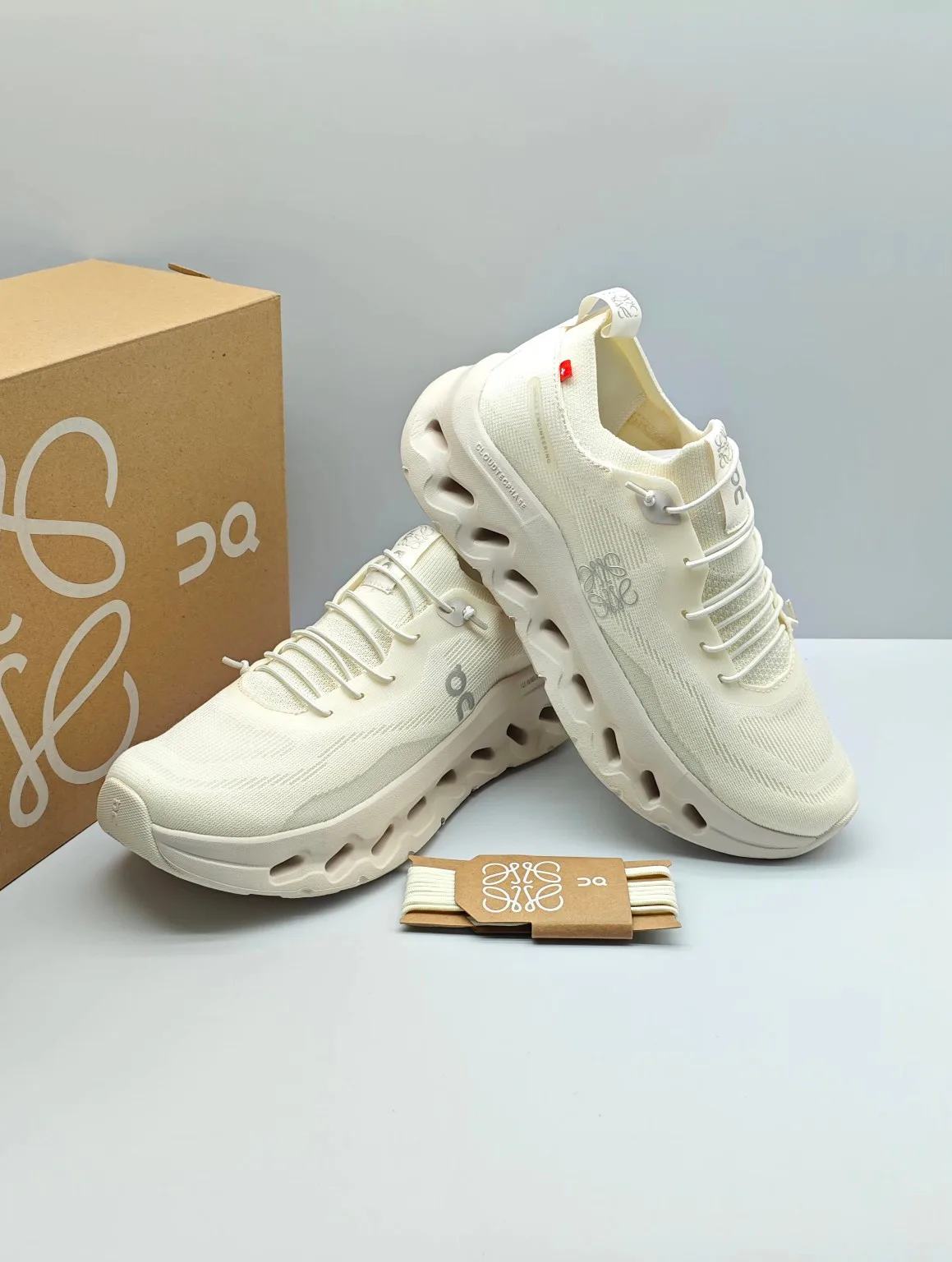 Кроссовки Женские Loewe 13193979