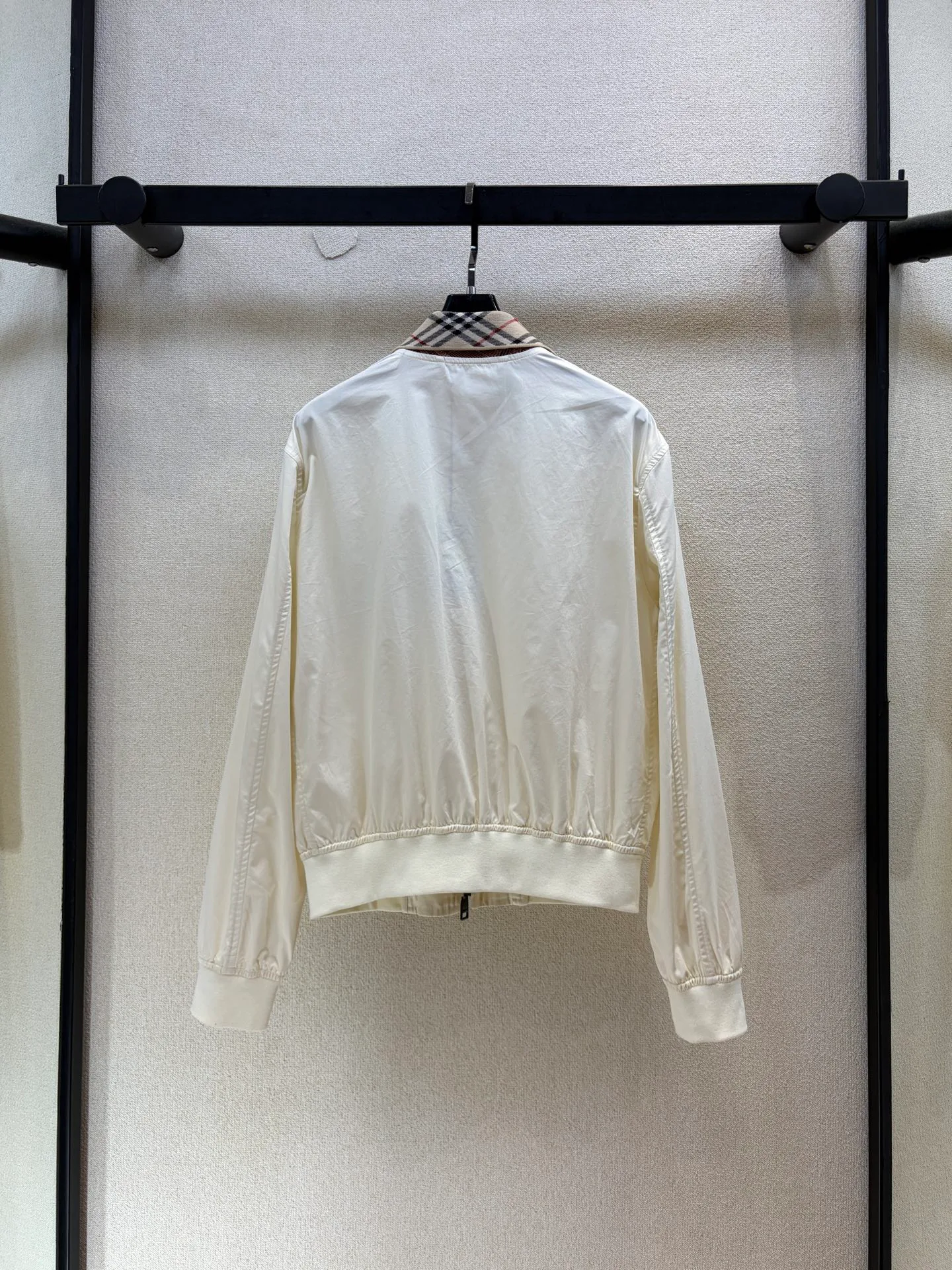 Куртки И Пуховики Женские Burberry 18722109