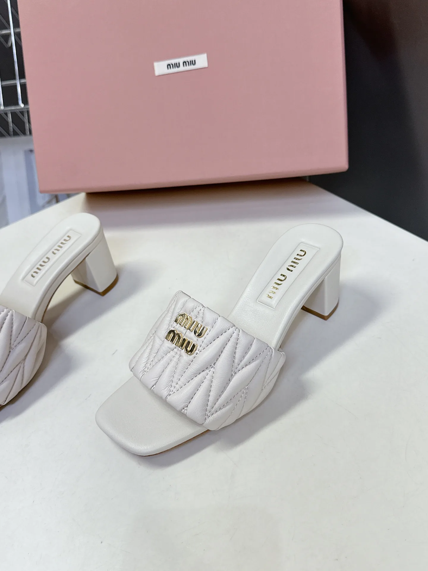 Сандалии Женские Miu Miu 13332416