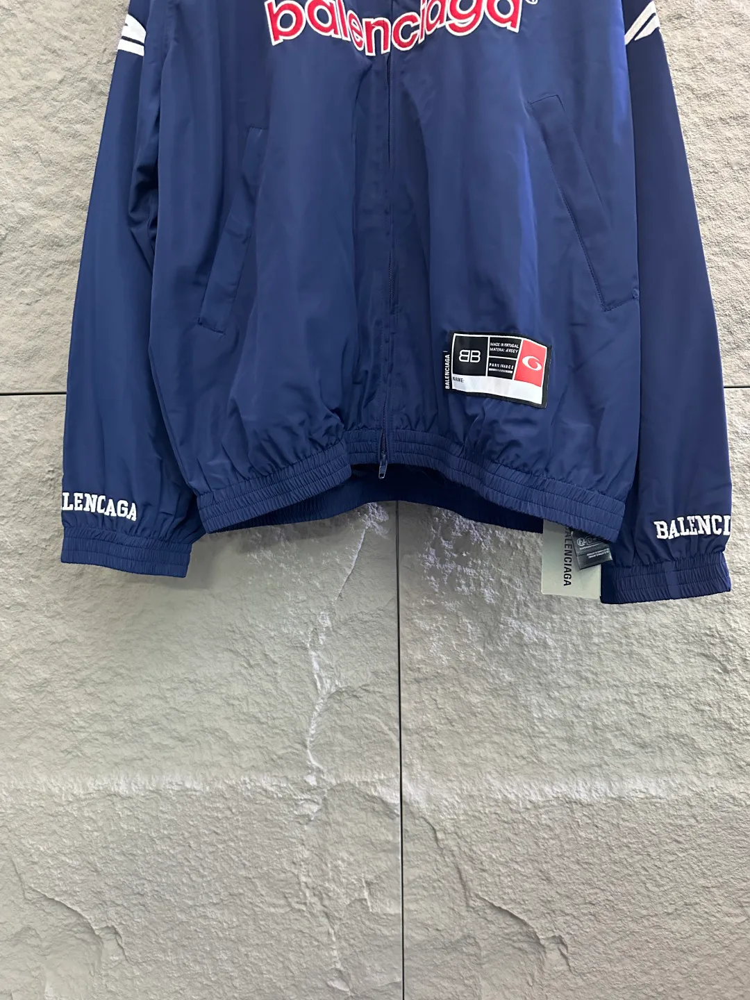 Куртки И Пуховики Женские Balenciaga 11538805
