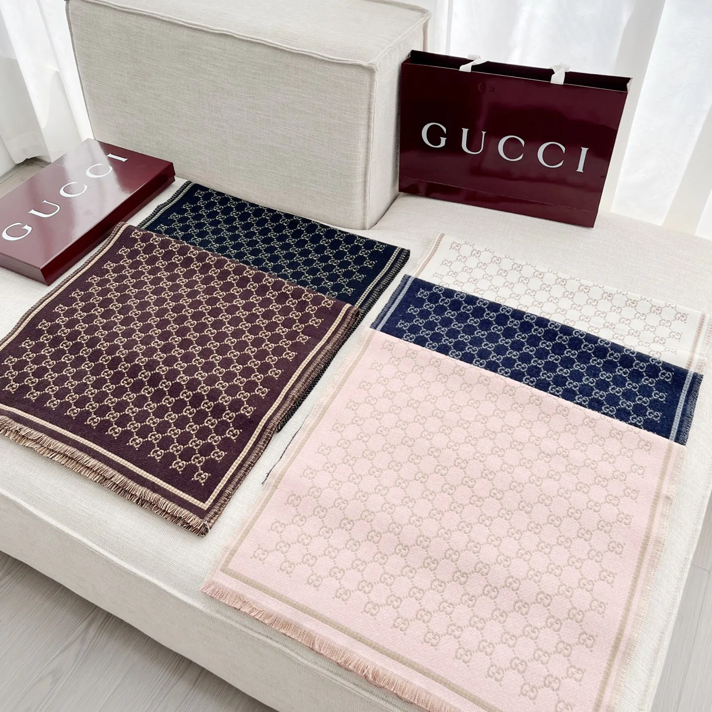 Шарфы Gucci 1628374