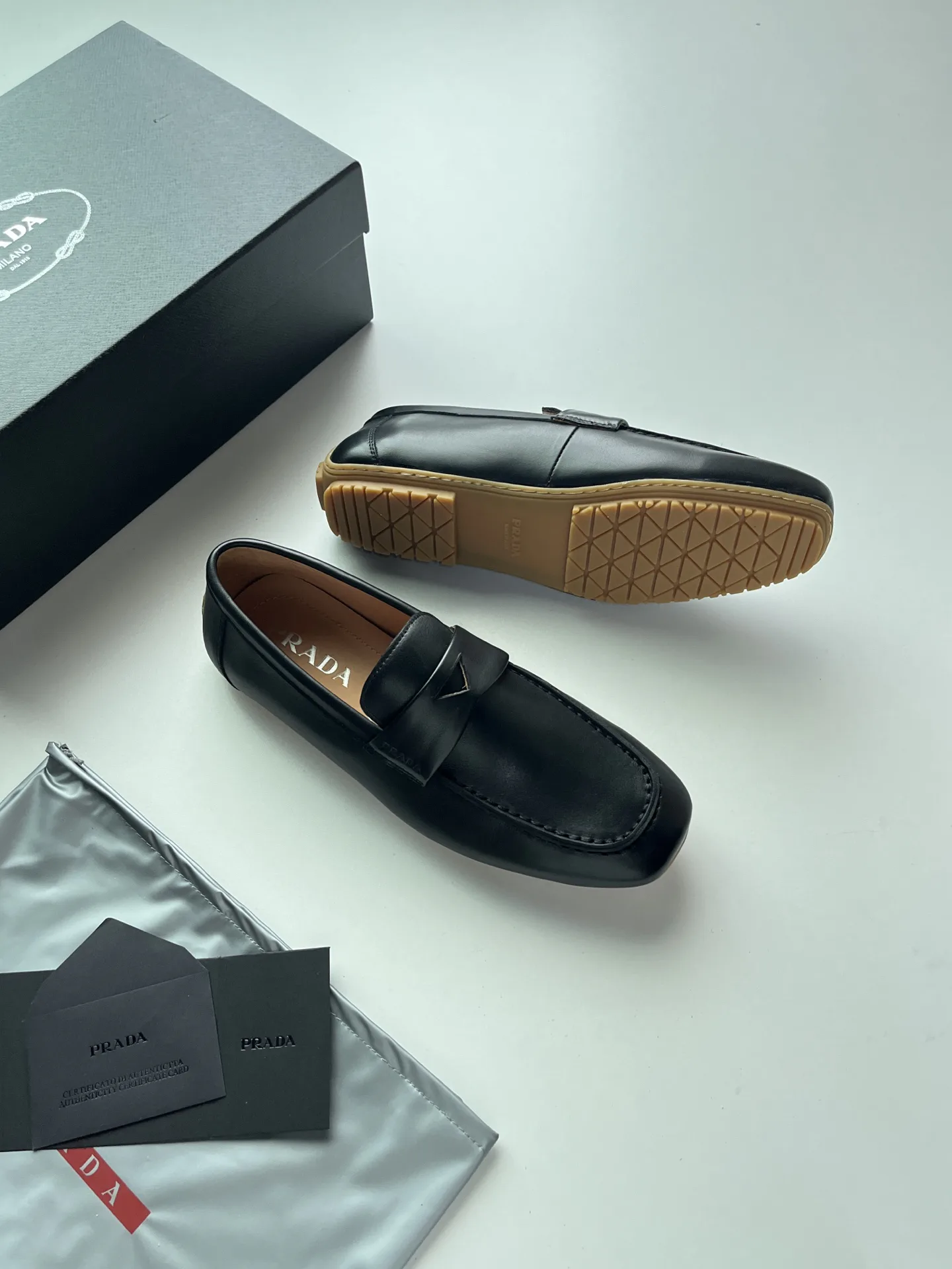 Лоферы И Туфли Мужские Prada 18744038