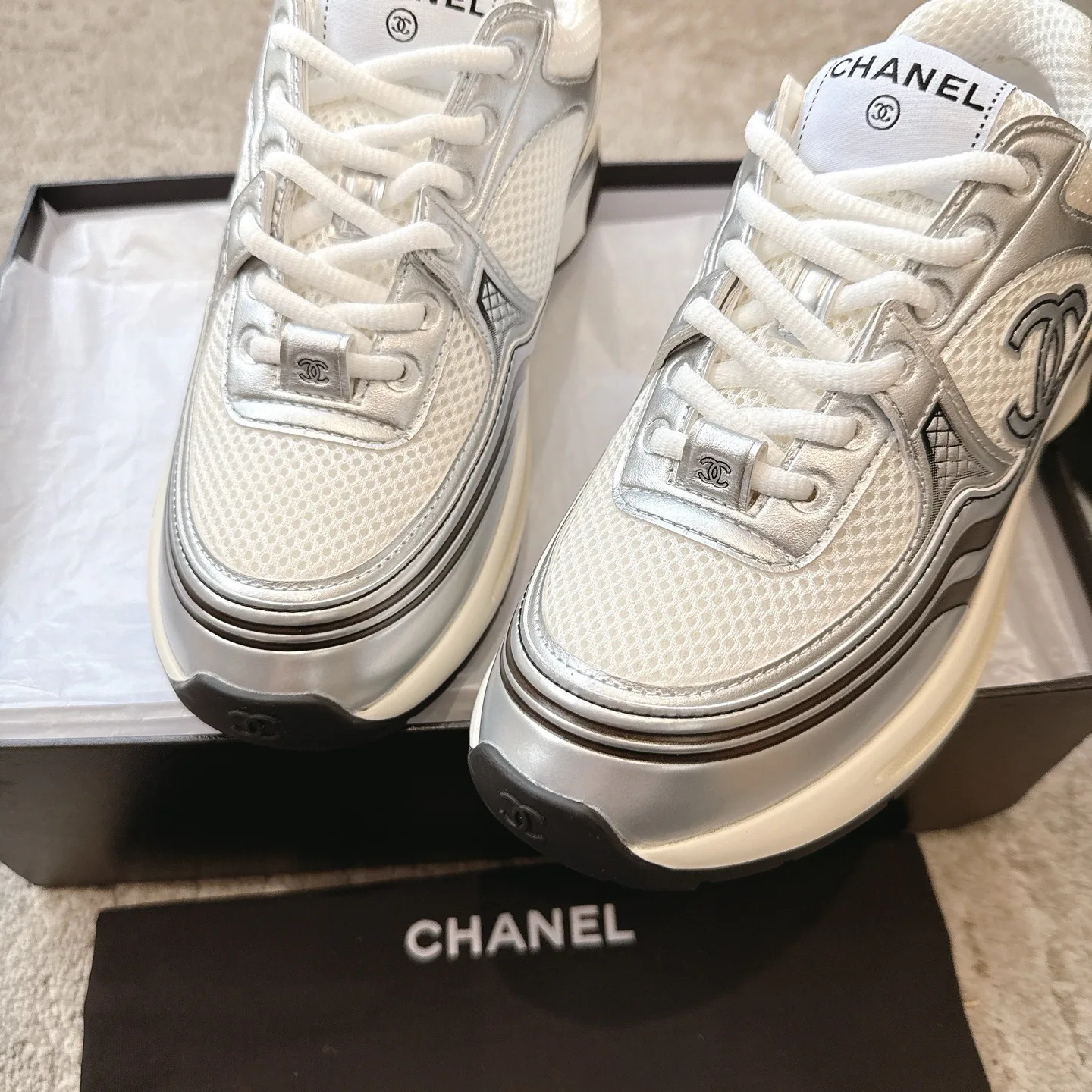 Кроссовки Женские Chanel 18901774