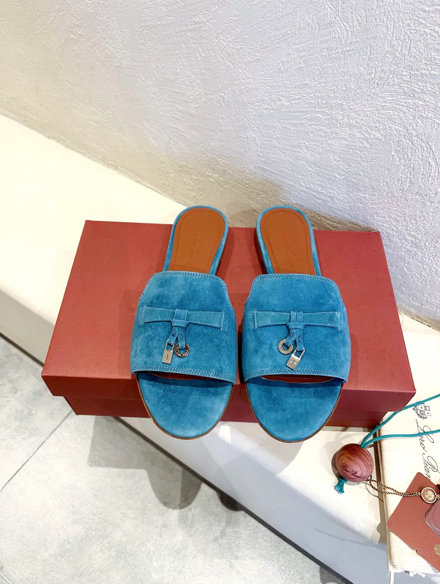 Шлепанцы Женские Loro Piana 1022035