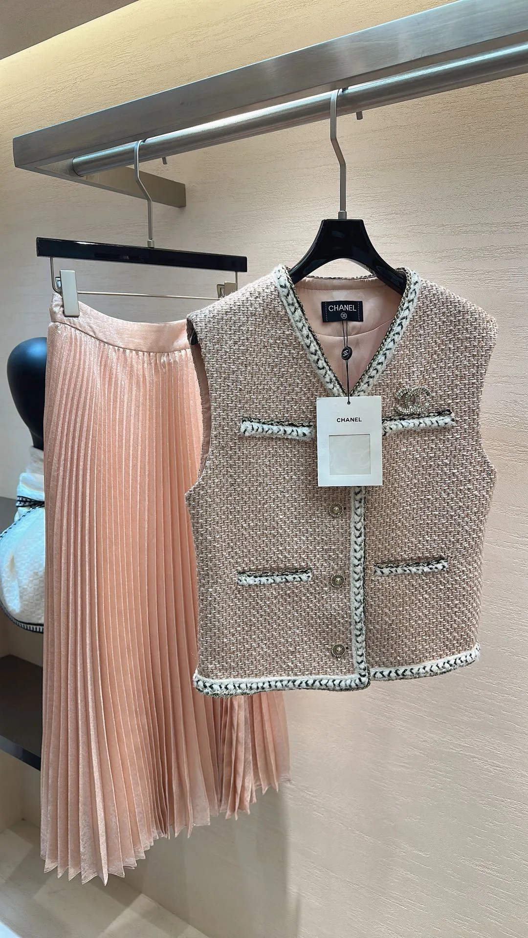 Жилеты Женские Chanel 9536191