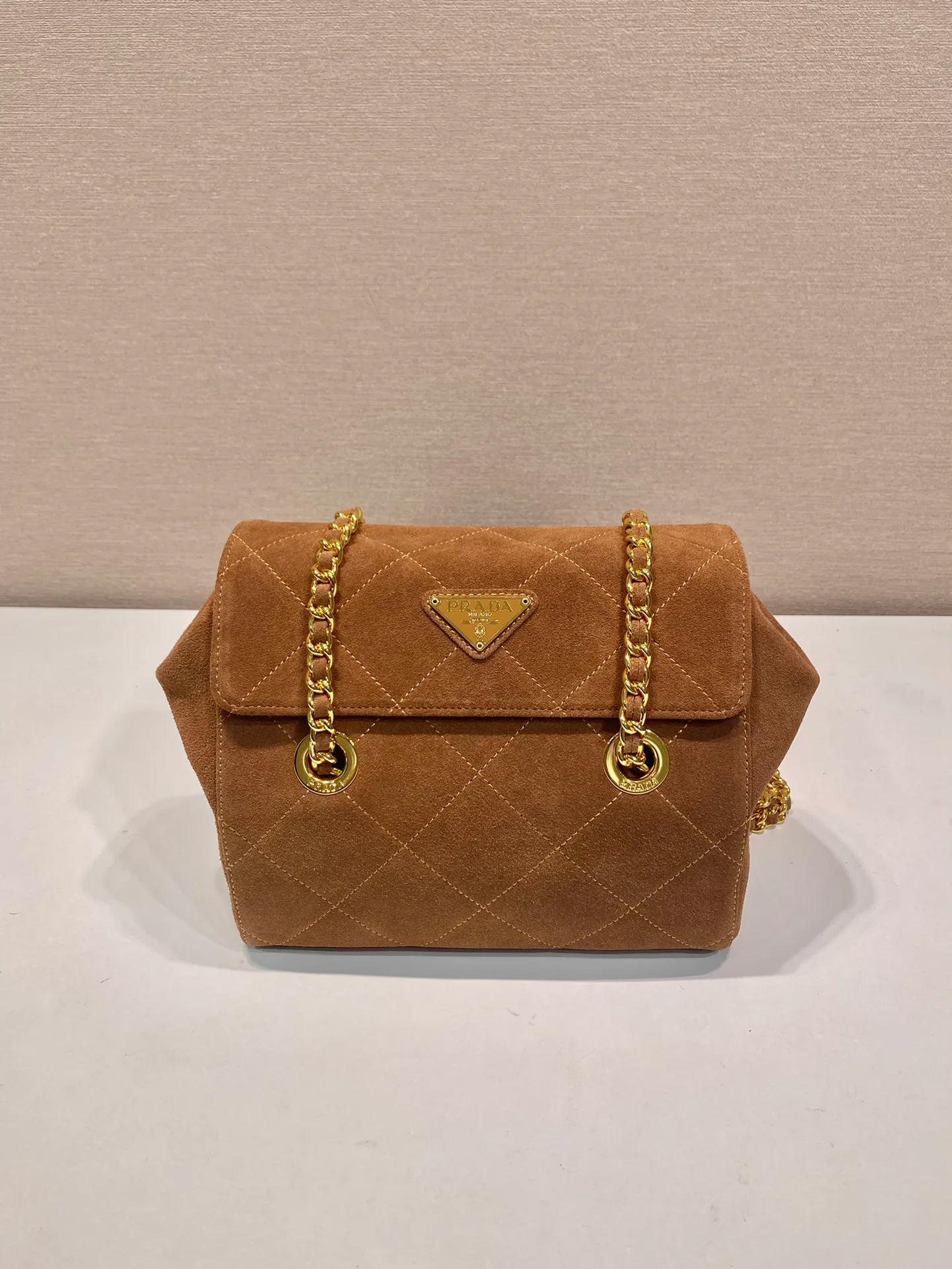 Классические Сумки Женские Prada 11336035