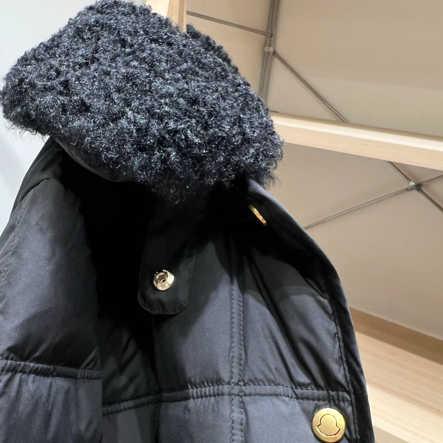 Куртки И Пуховики Женские Moncler 18036513
