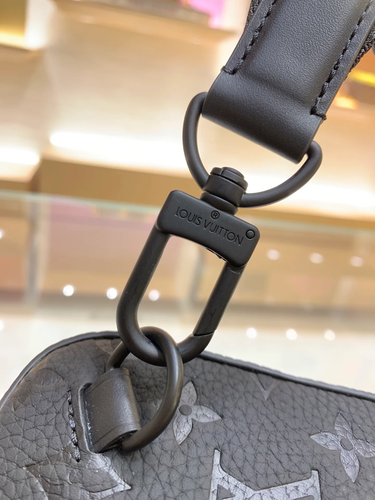 Сумки На Ремне Женские Louis Vuitton 17802507