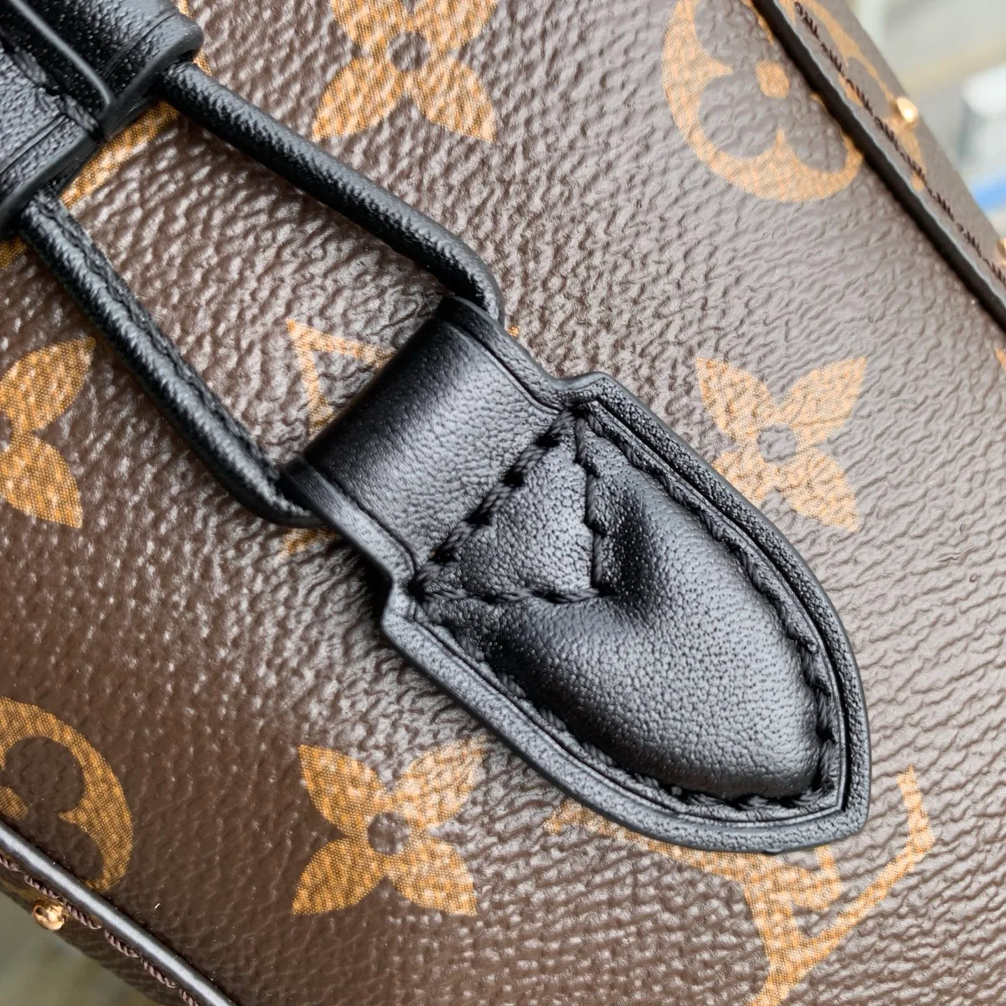 Классические Сумки Женские Louis Vuitton 17387282