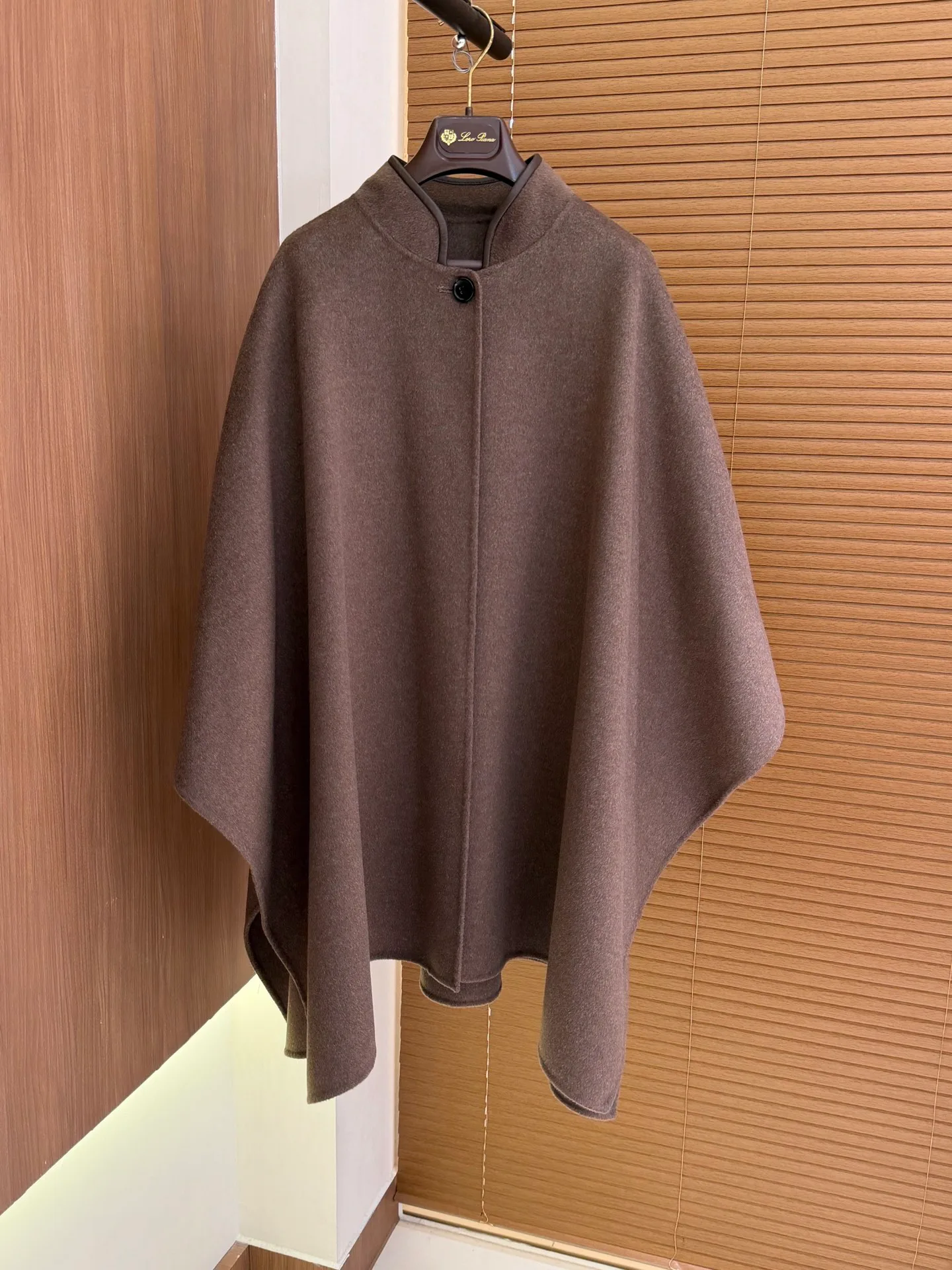 Пальто Женские Loro Piana 18274201