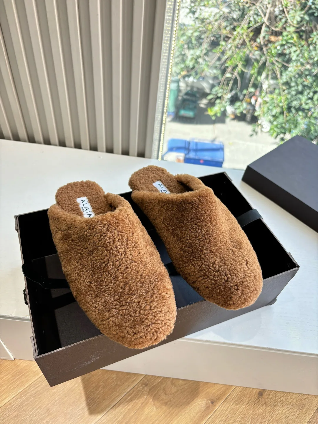 Тапочки Женские Alaia 371002