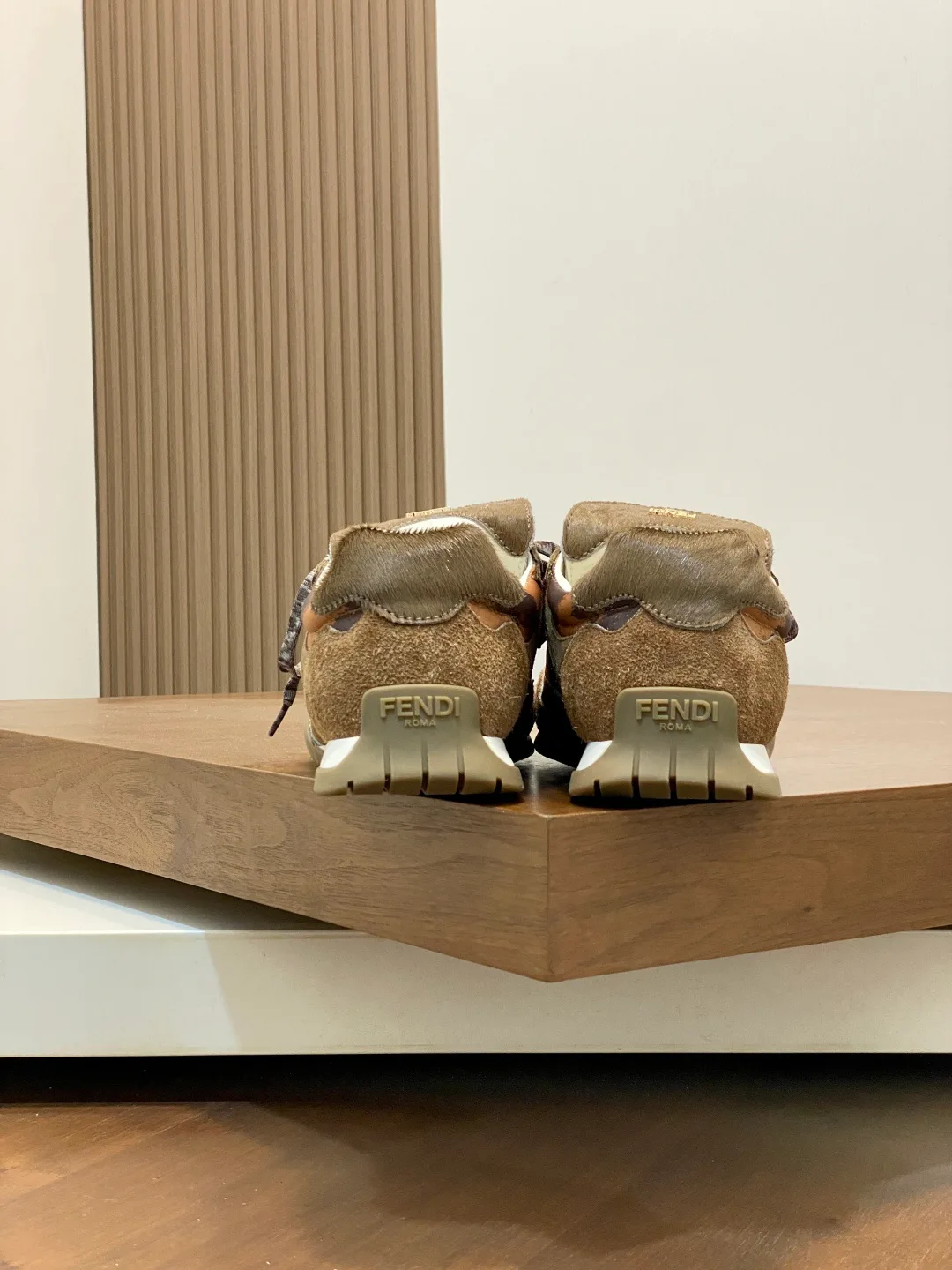 Кроссовки Мужские Fendi 886248