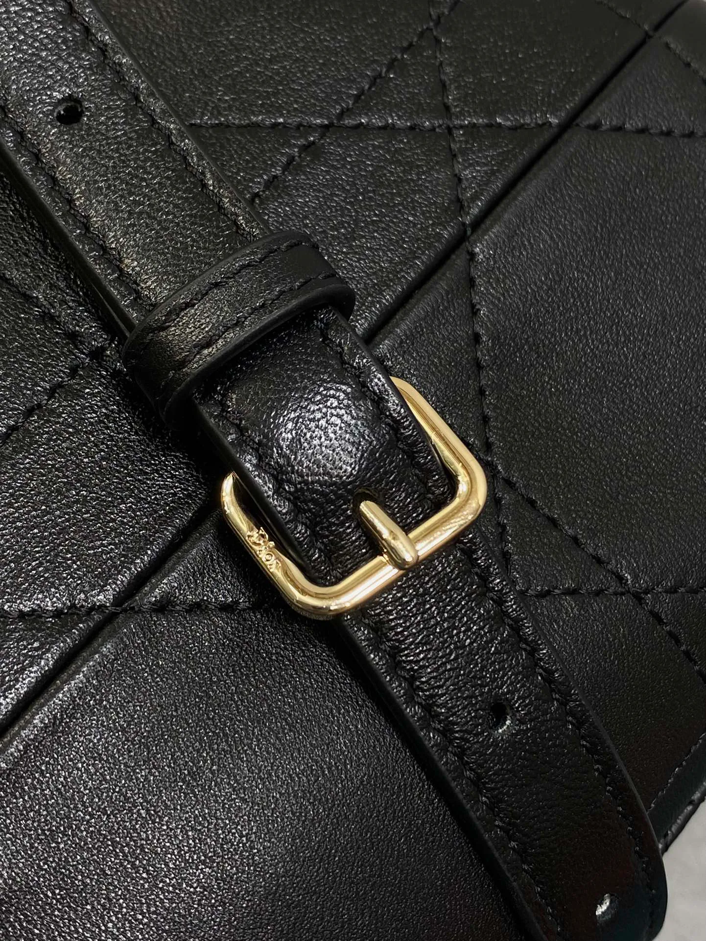 Классические Сумки Женские Christian Dior 12699455