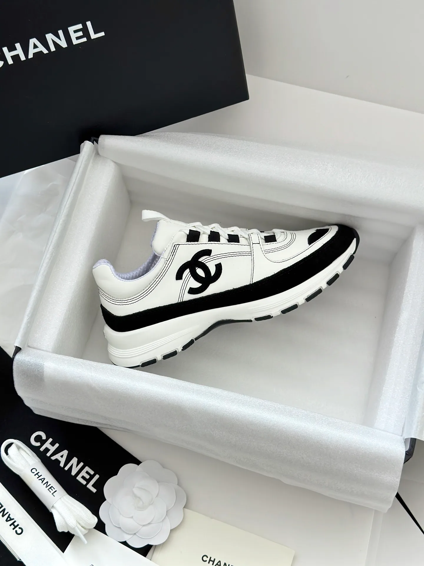 Кроссовки Женские Chanel 11566041