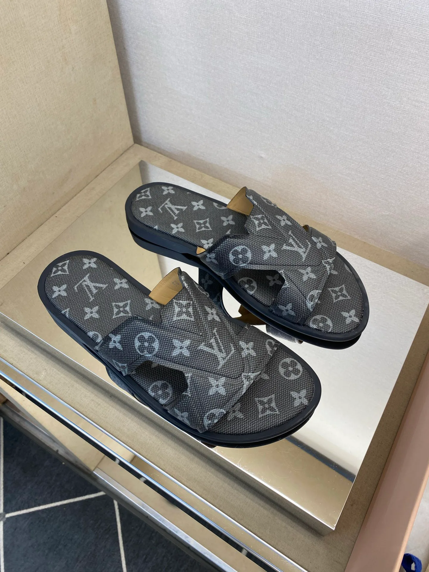 Шлепанцы Мужские Louis Vuitton 13080180