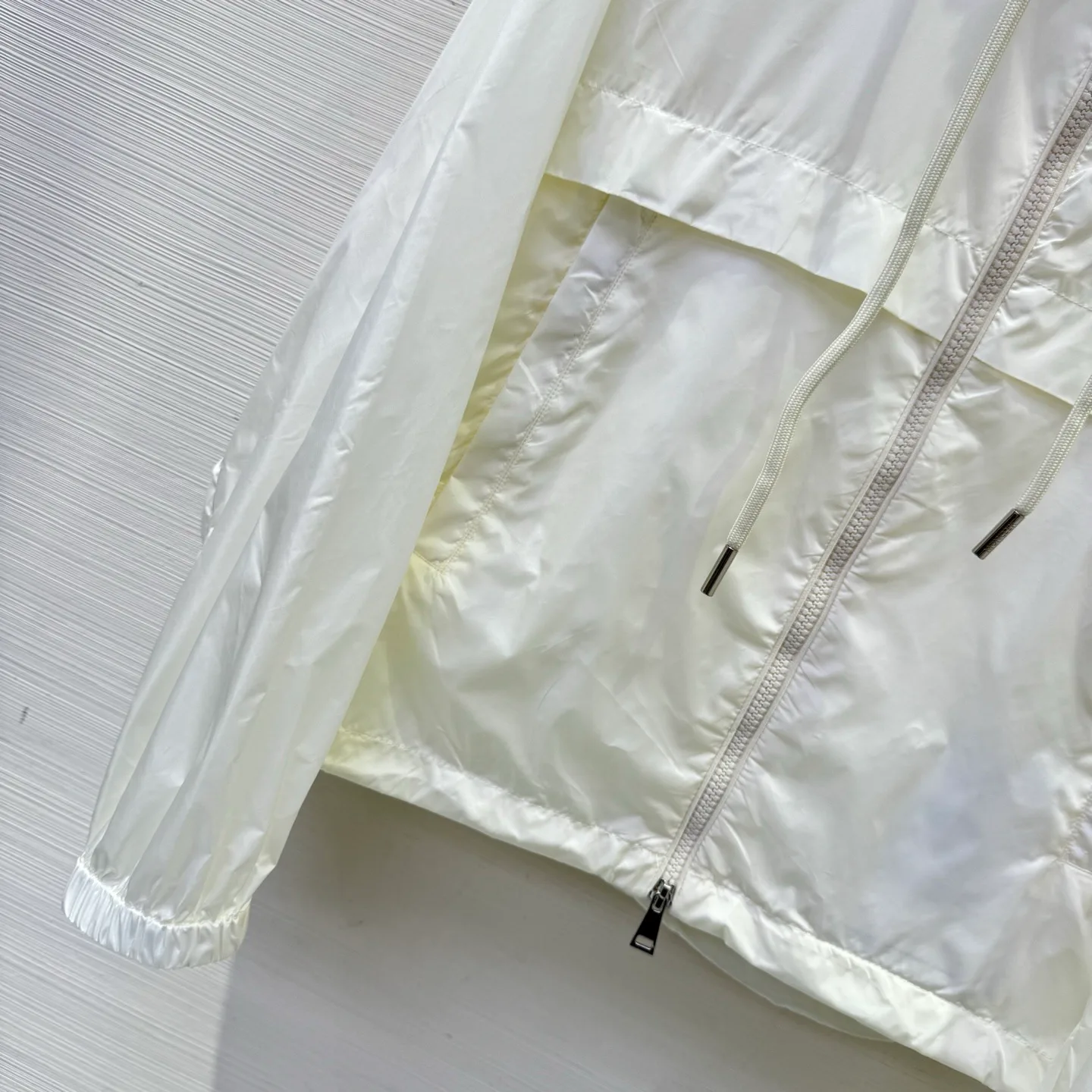 Куртки И Пуховики Женские Moncler 13149760