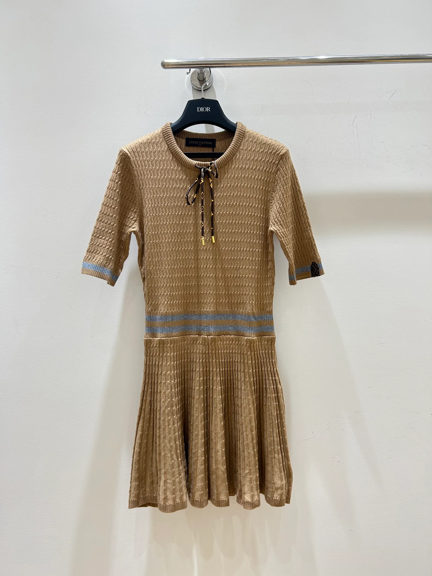 Платья Женские Louis Vuitton 18723043