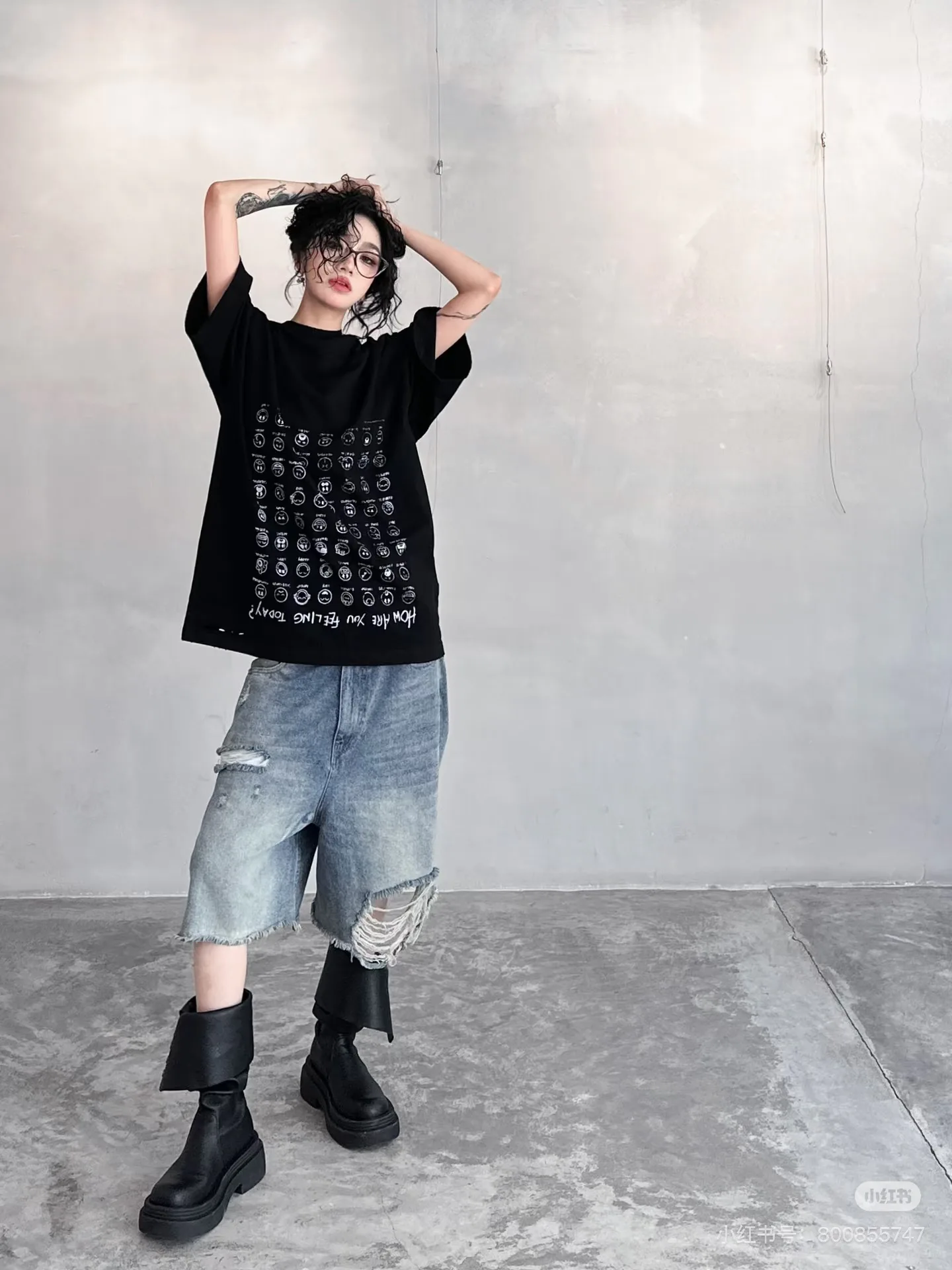 Футболки Женские Balenciaga 12871